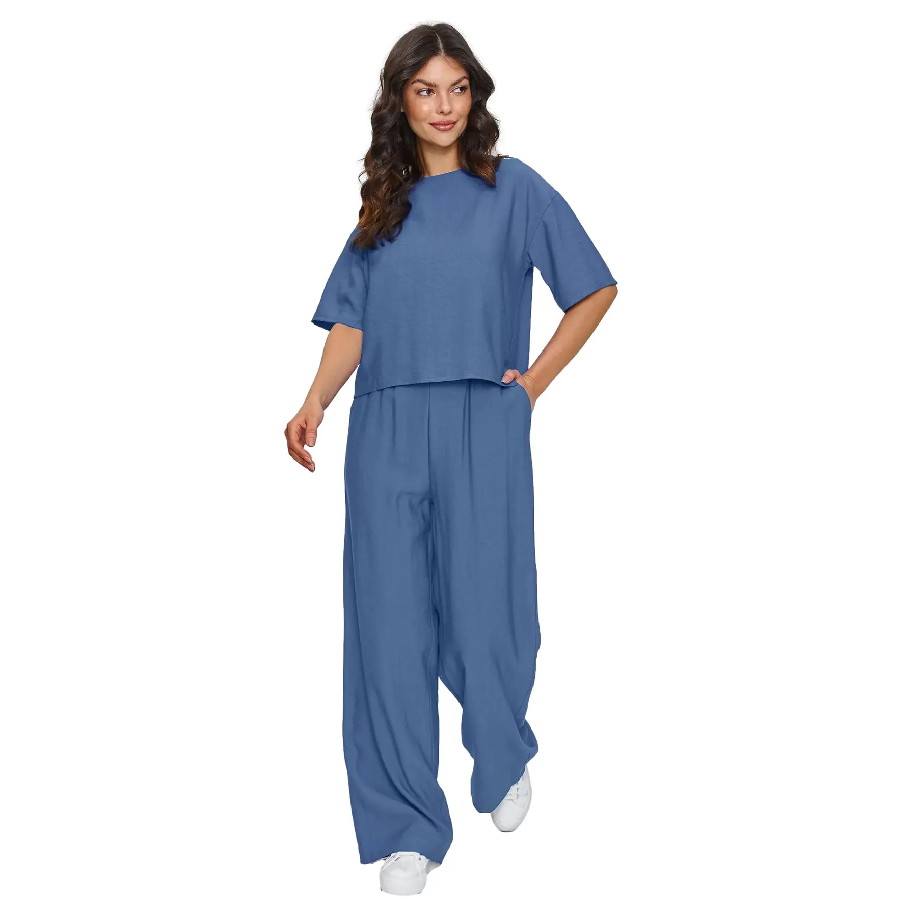 Completo t-shirt e pantaloni donna