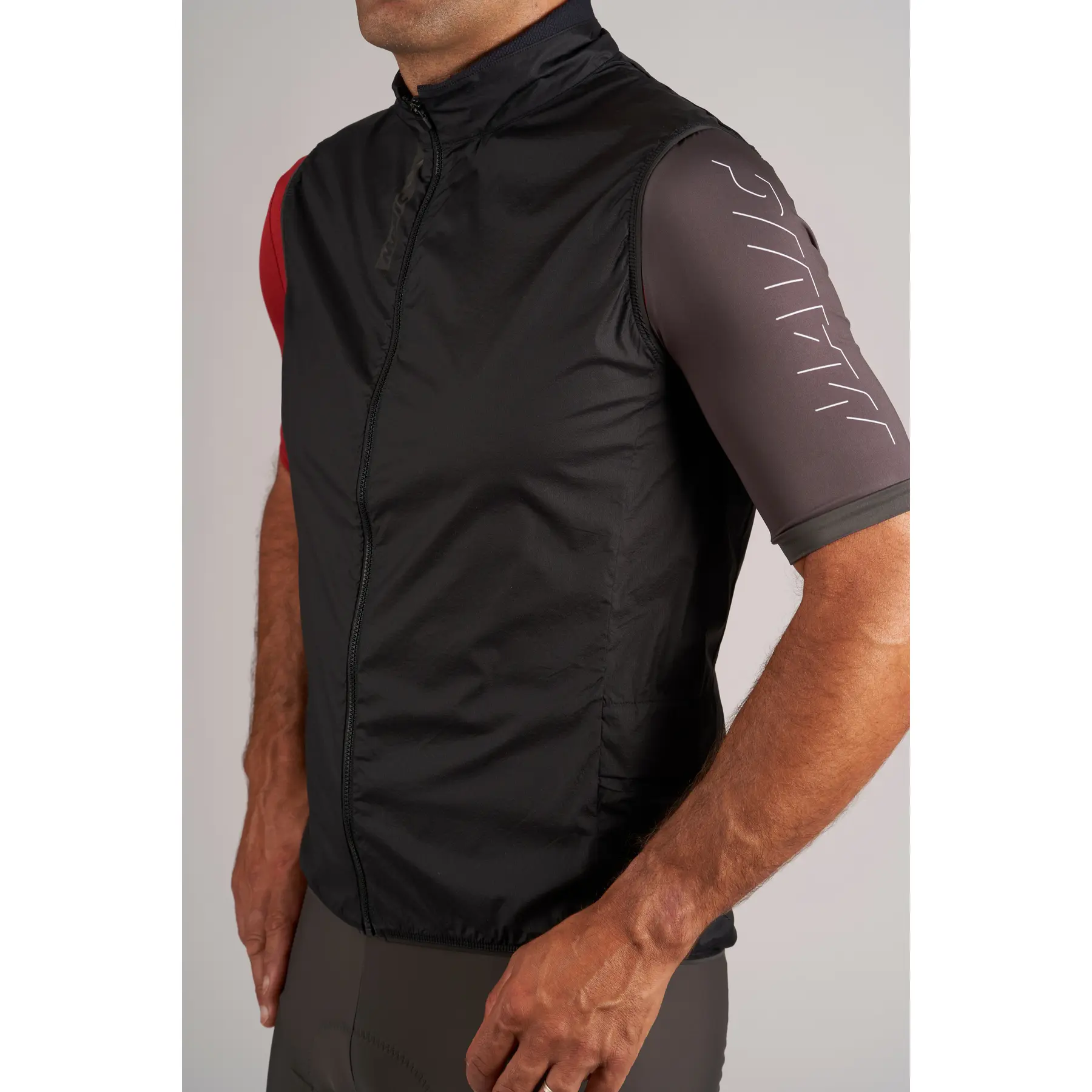 Gilet Mavic Cosmic: Protezione e Comfort per il Ciclista