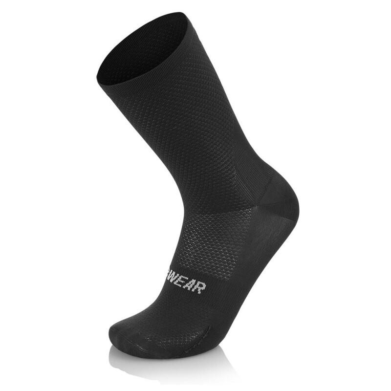 Calzini Mb Wear Pro Socks: Performance per il Ciclismo