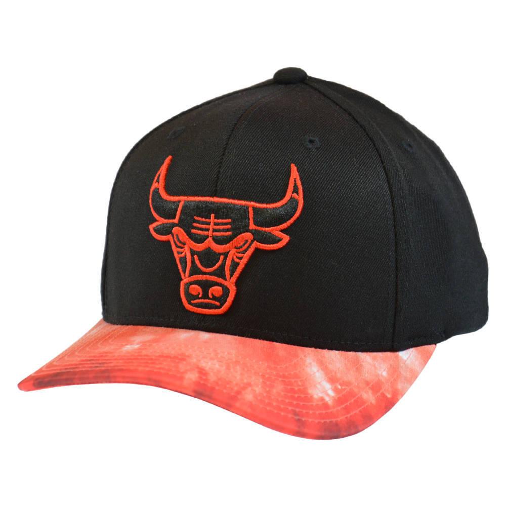 0195563325278 - Tie Dye Classic Red Snapback Cap FH21HW002 CHICAGO BULLS Schwarz Rot
