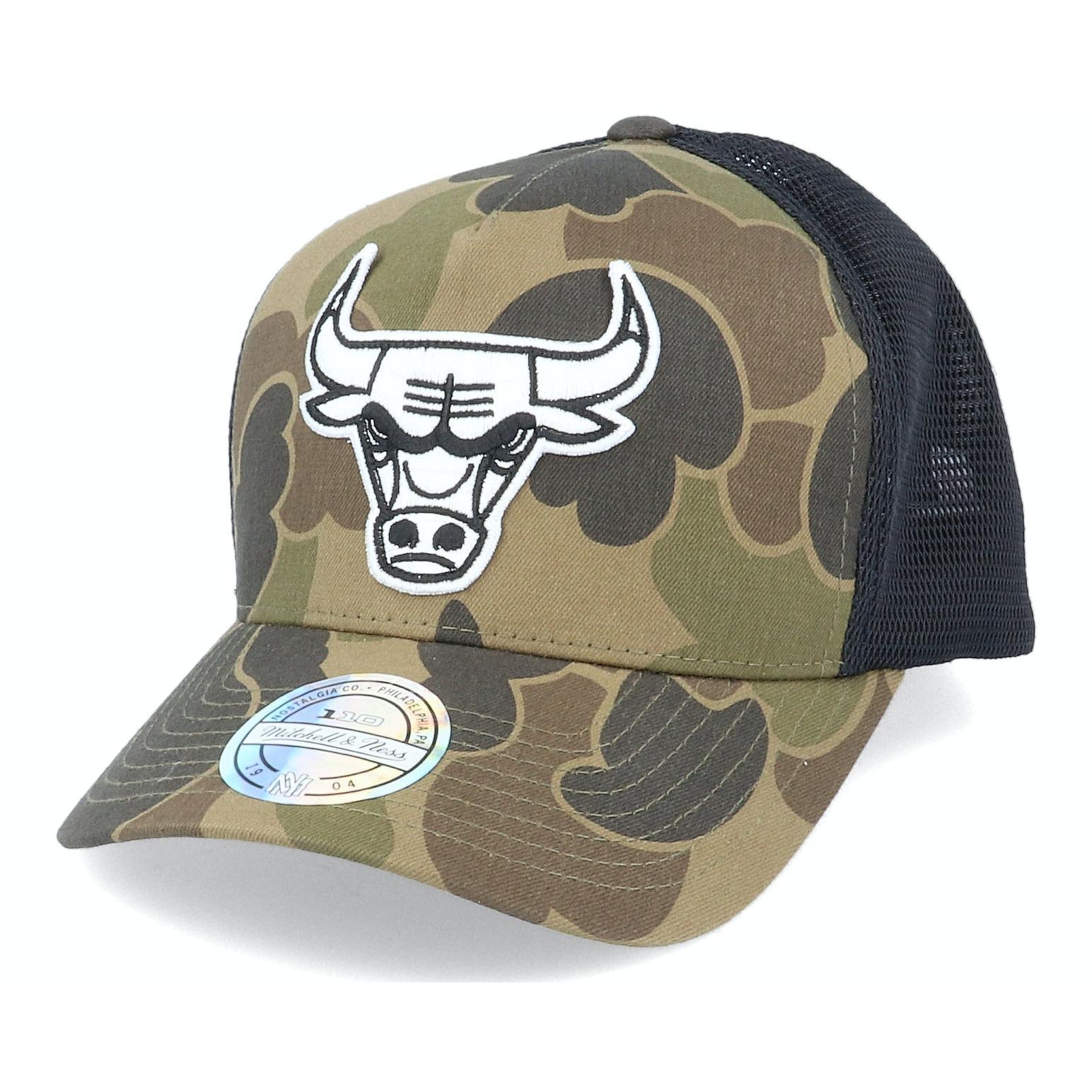5056341048671 - Kappe Chicago Bulls duck camo 110
