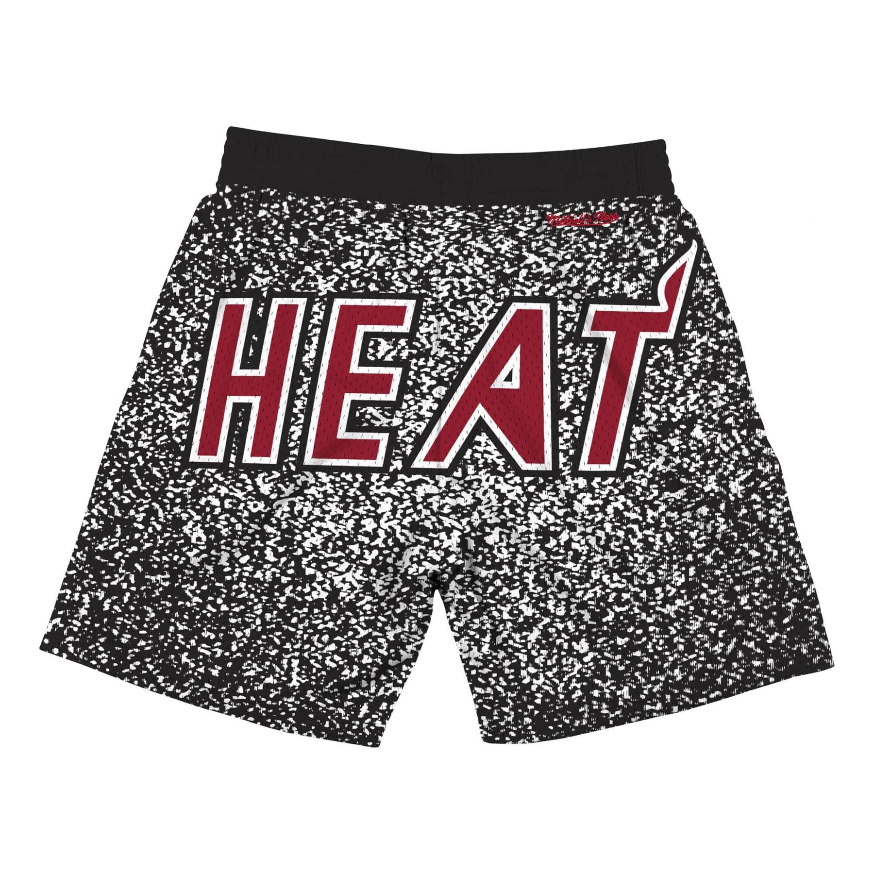 product/m/i/mitchell-ness_shoraj19071-mheblck_black_2.jpg