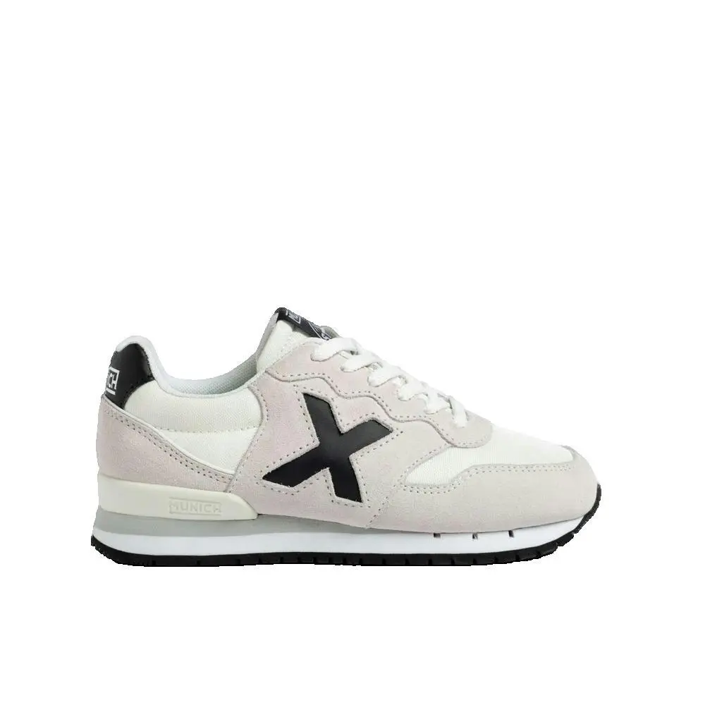 8434521821042 - Sneakers Dash