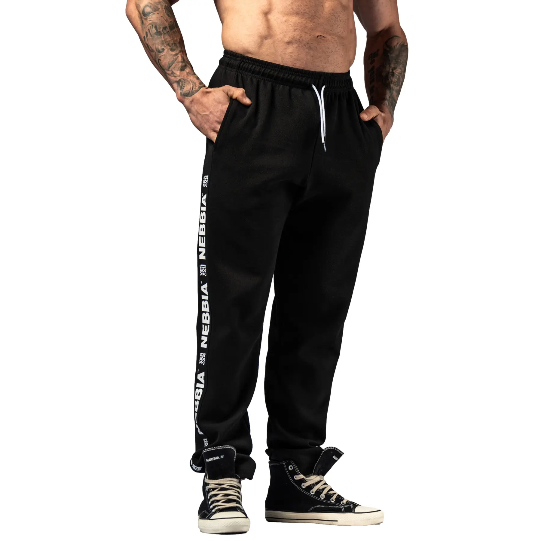 Nebbia Men's Noir Jogging Trousers Hero