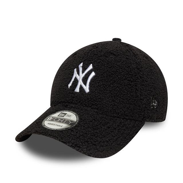 0198977964309 - 9Forty Baseball-Cap New York Yankees Winter Borg