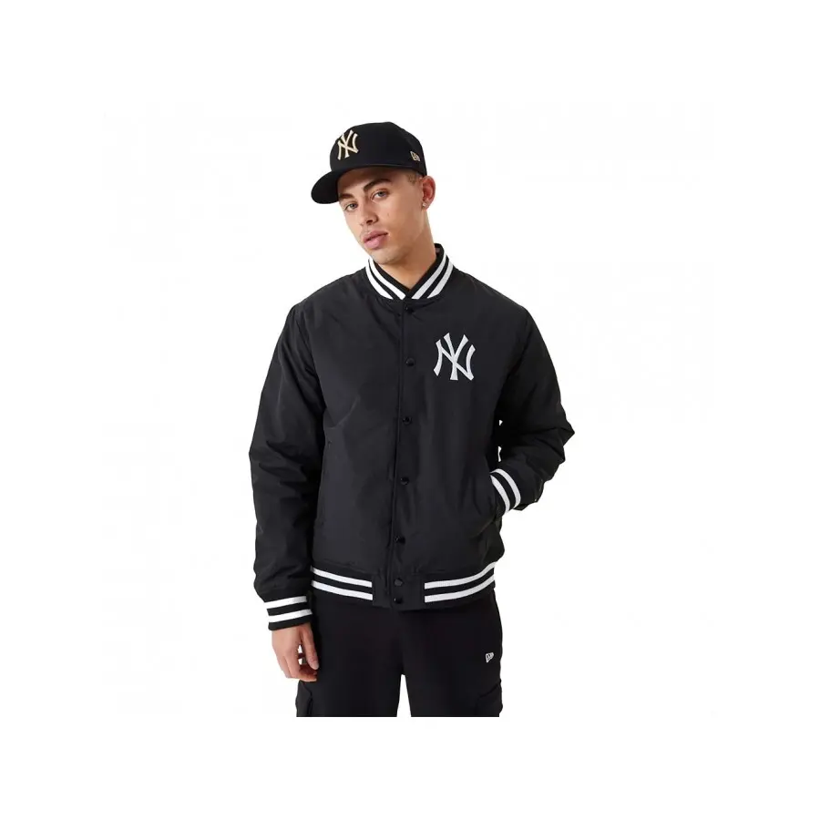 0196819077187 - New York Yankees Bomberjacke Bomberjacke schwarz in L