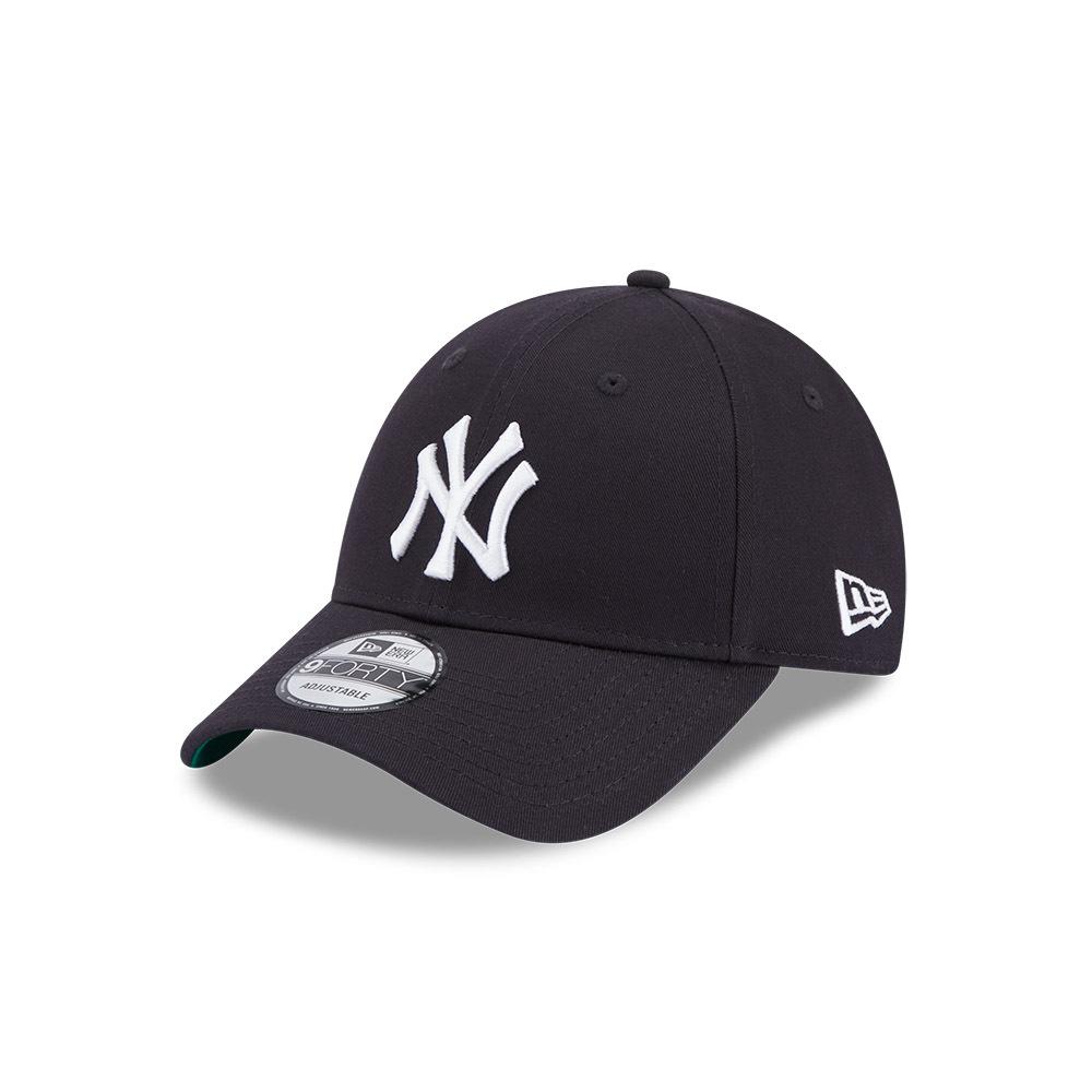 0196998645078 - New Era - 9FORTY New York Yankees - Unisex-Kappe in Marineblau mit seitlichem Aufnäher 0196998645078 - New Era - 9FORTY New York Yankees - Unisex-Kappe in Marineblau mit seitlichem Aufnäher
