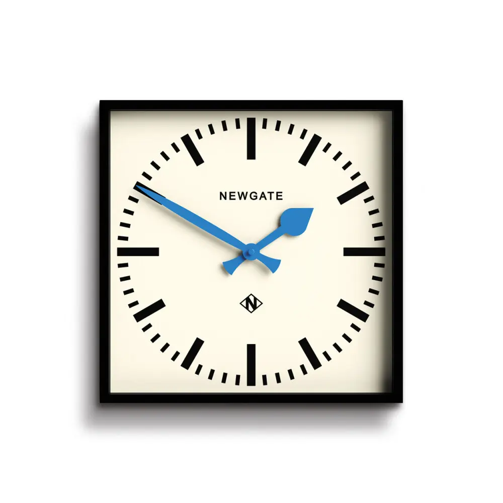 0693115636983 - Wanduhr mit Zeigern Number Five