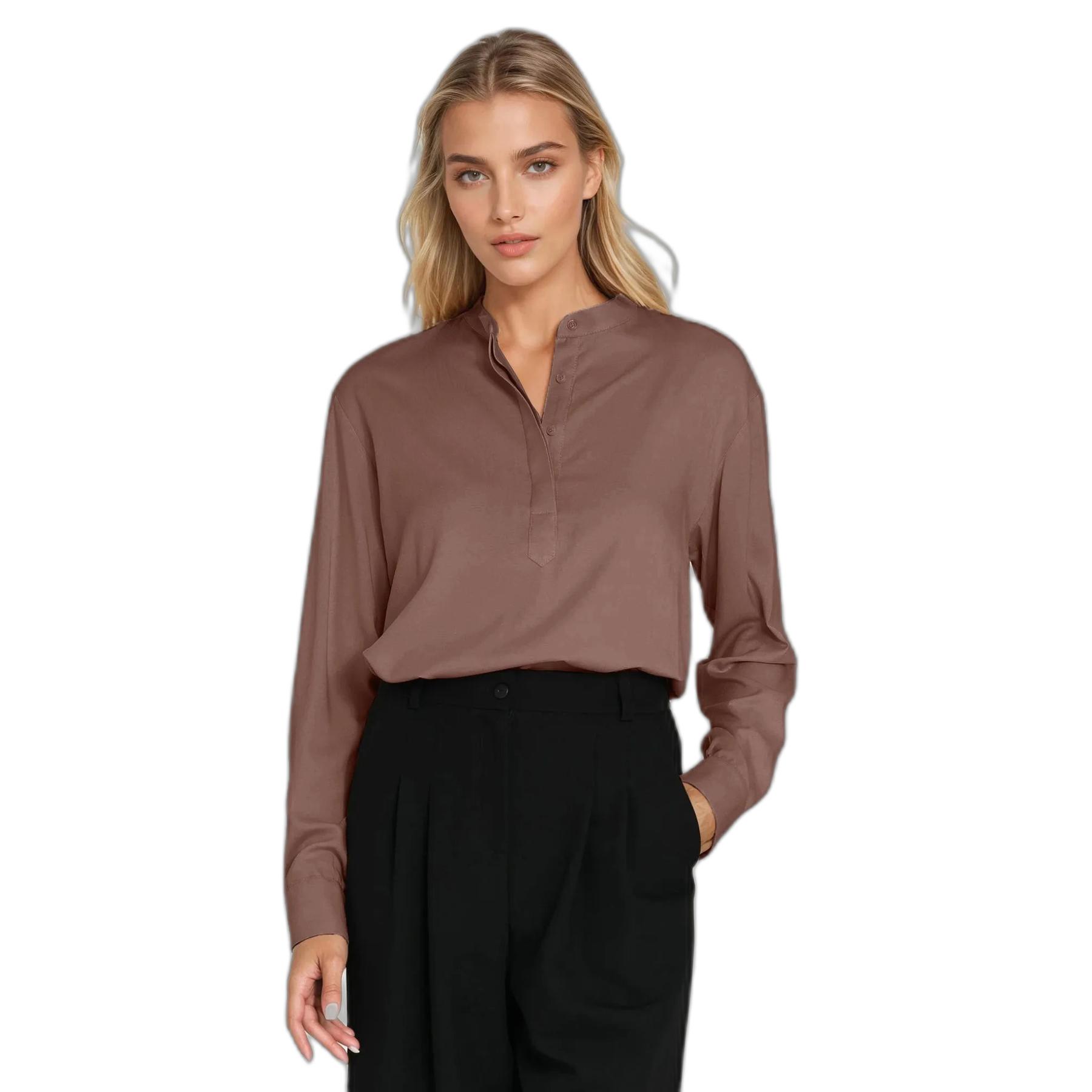 Blusa polo in viscosa con colletto alto da donna
