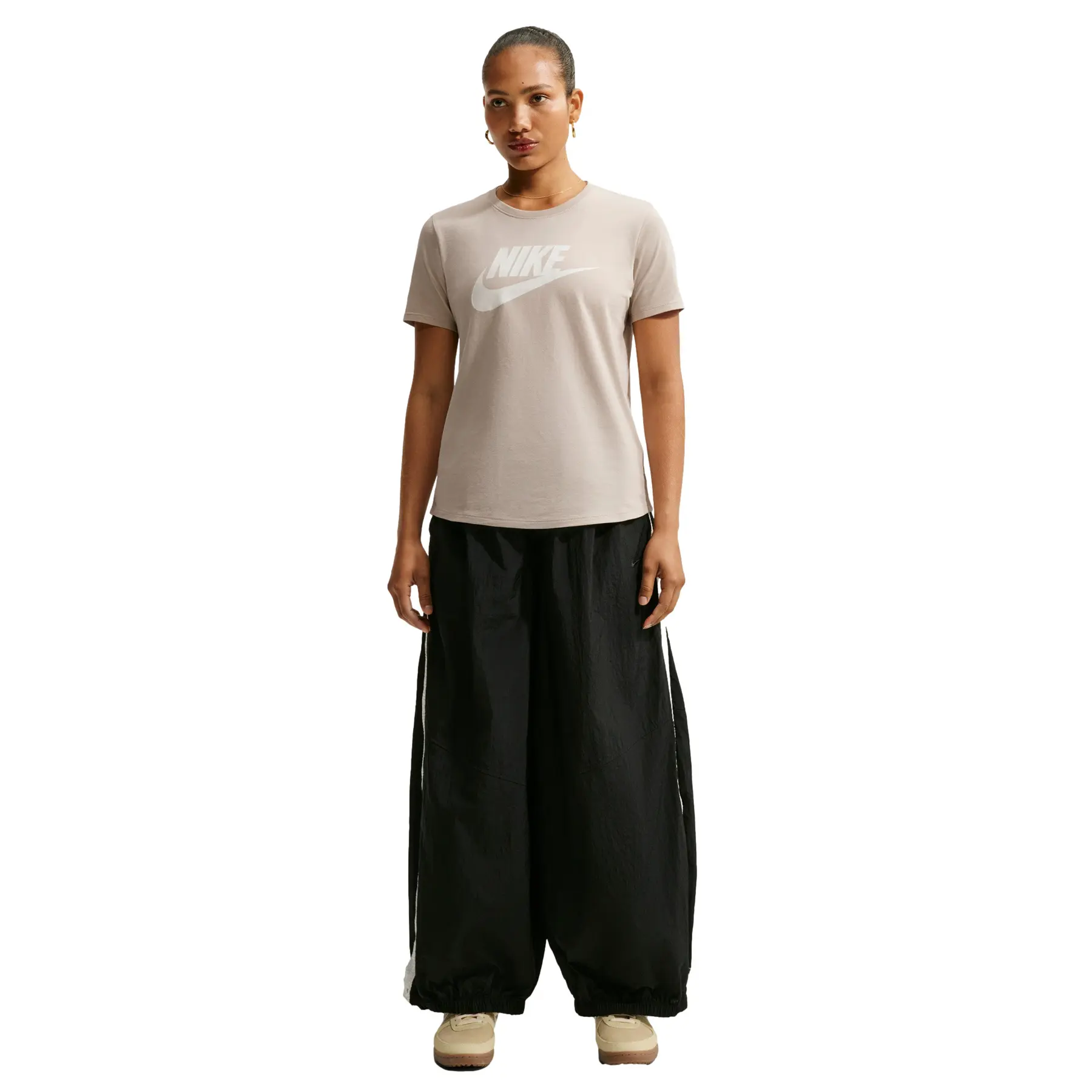 T-shirt dames Nike Essentials