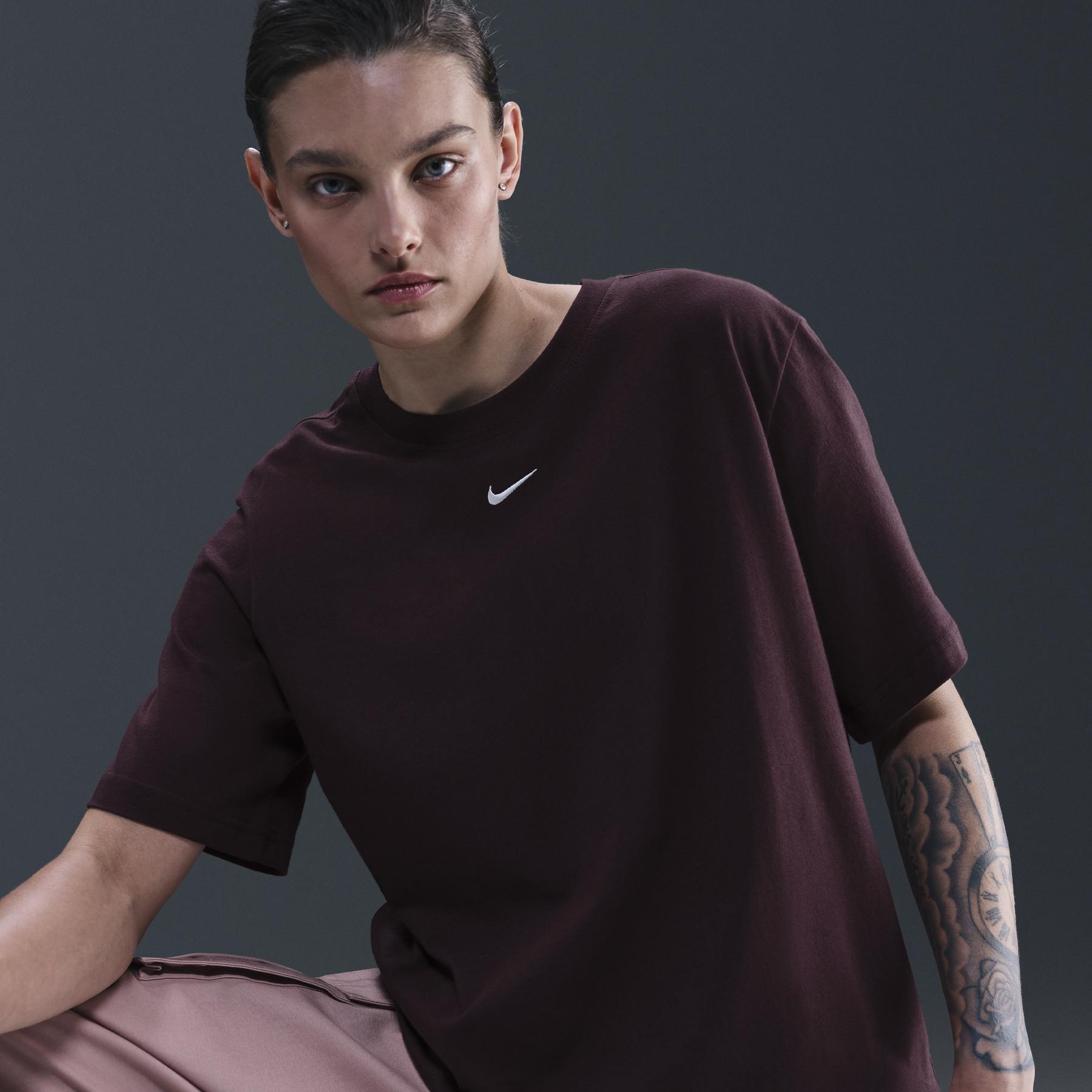 product/n/i/nike-fd4149-653-burgundy-crush-sail-4.jpg