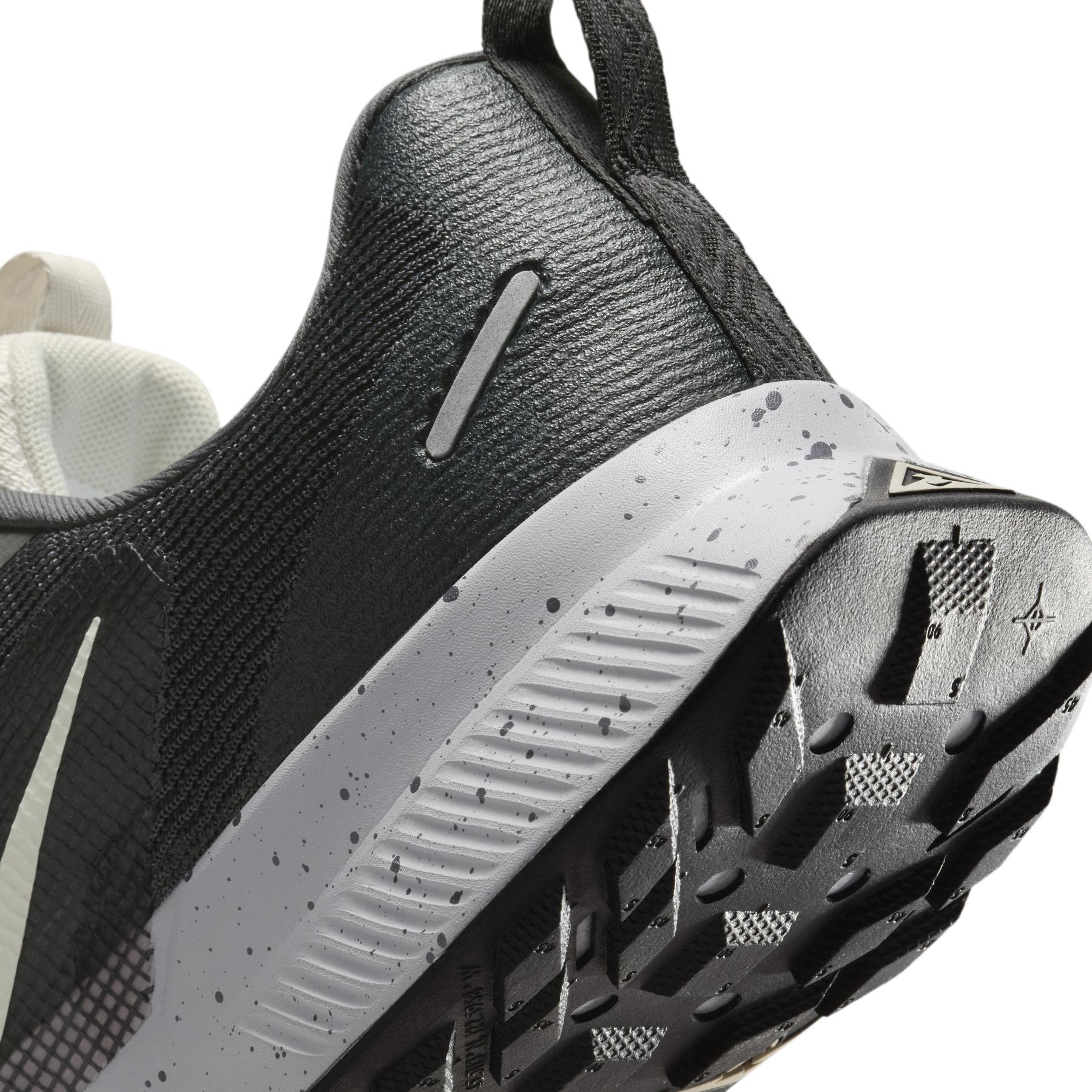 product/n/i/nike-fq0904-003-dark-smoke-grey-noir-wolf-grey-light-orewood-brown-10.jpg