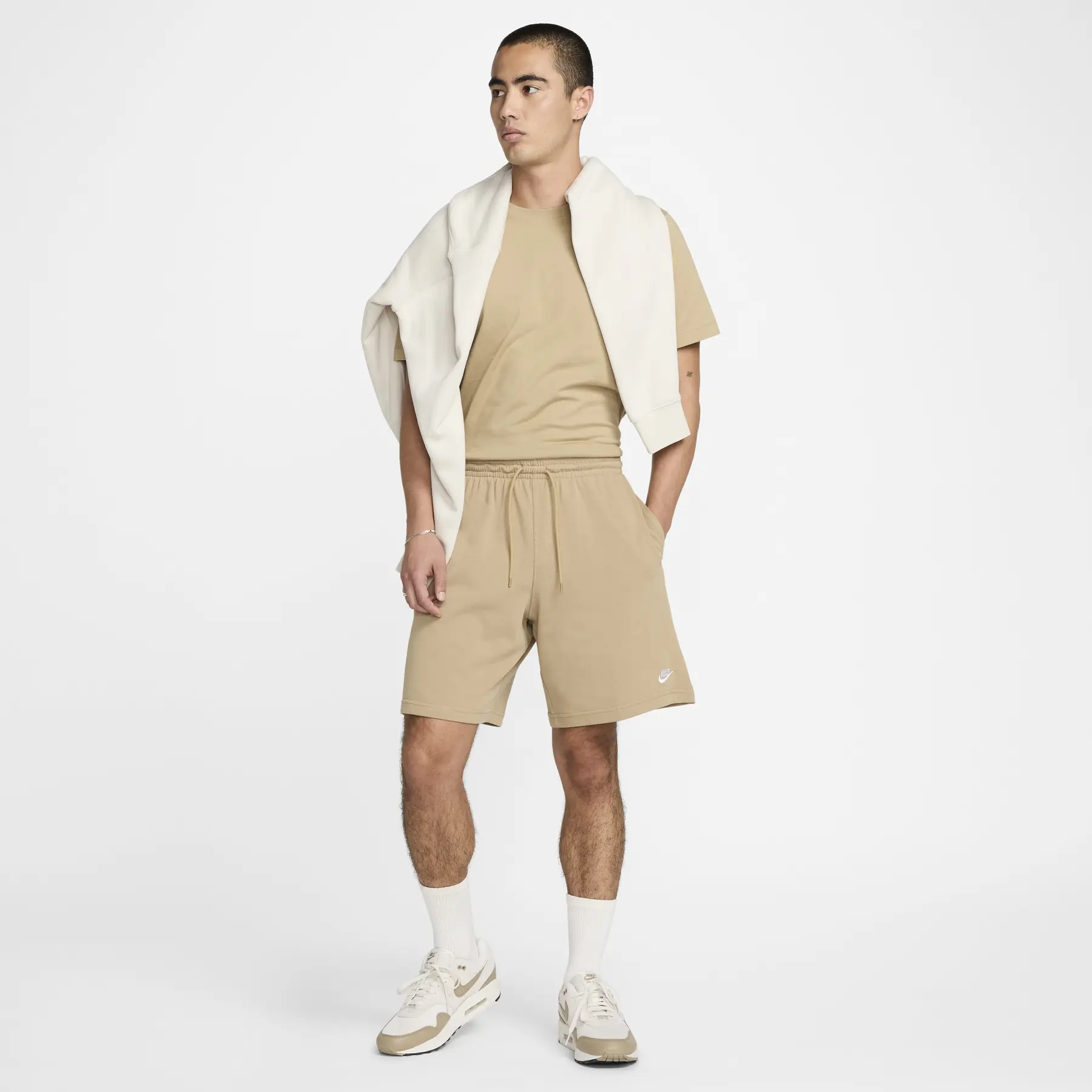 Korte Nike Club