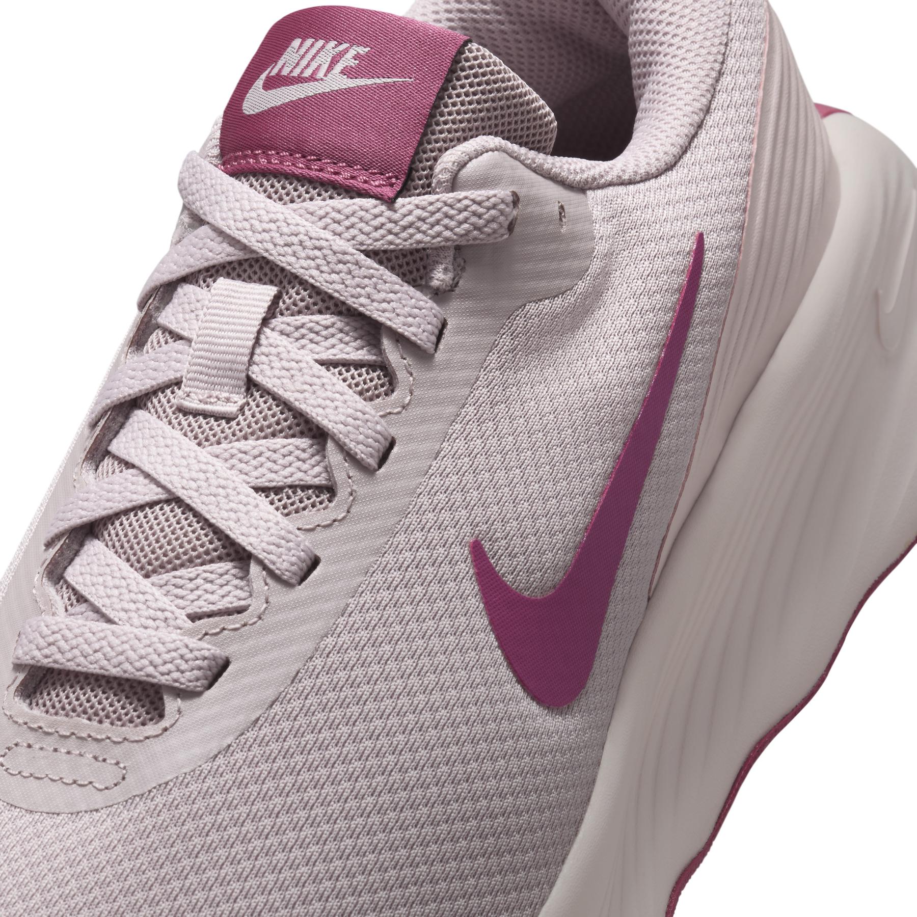 Women's walking shoes Nike Promina | Foot-Store