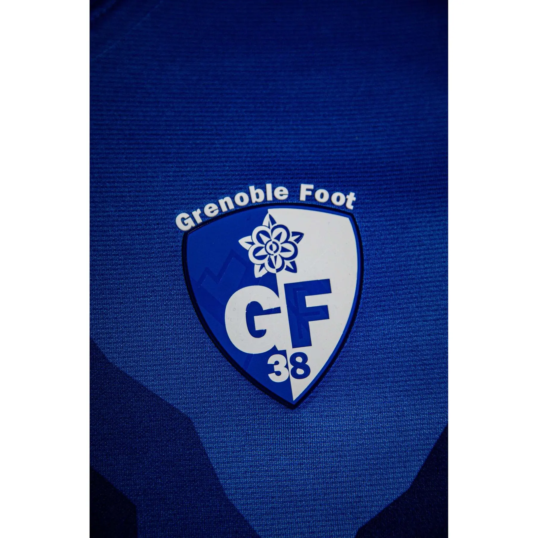Fanion Grenoble Foot 38 Vintage – Pennant Club Français Avant 2000