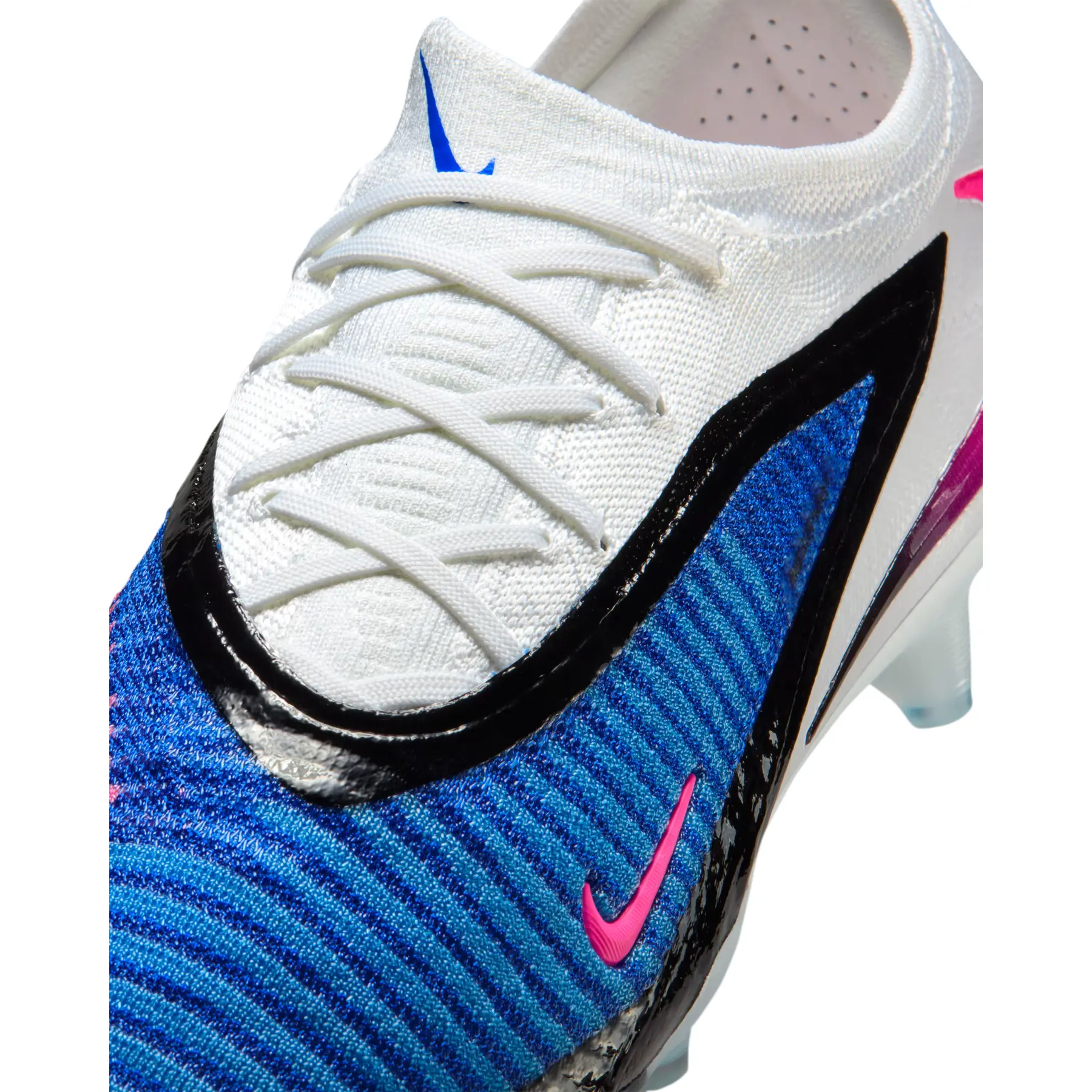 Football boots Nike Phantom 6 Low Elite FG | Foot-Store