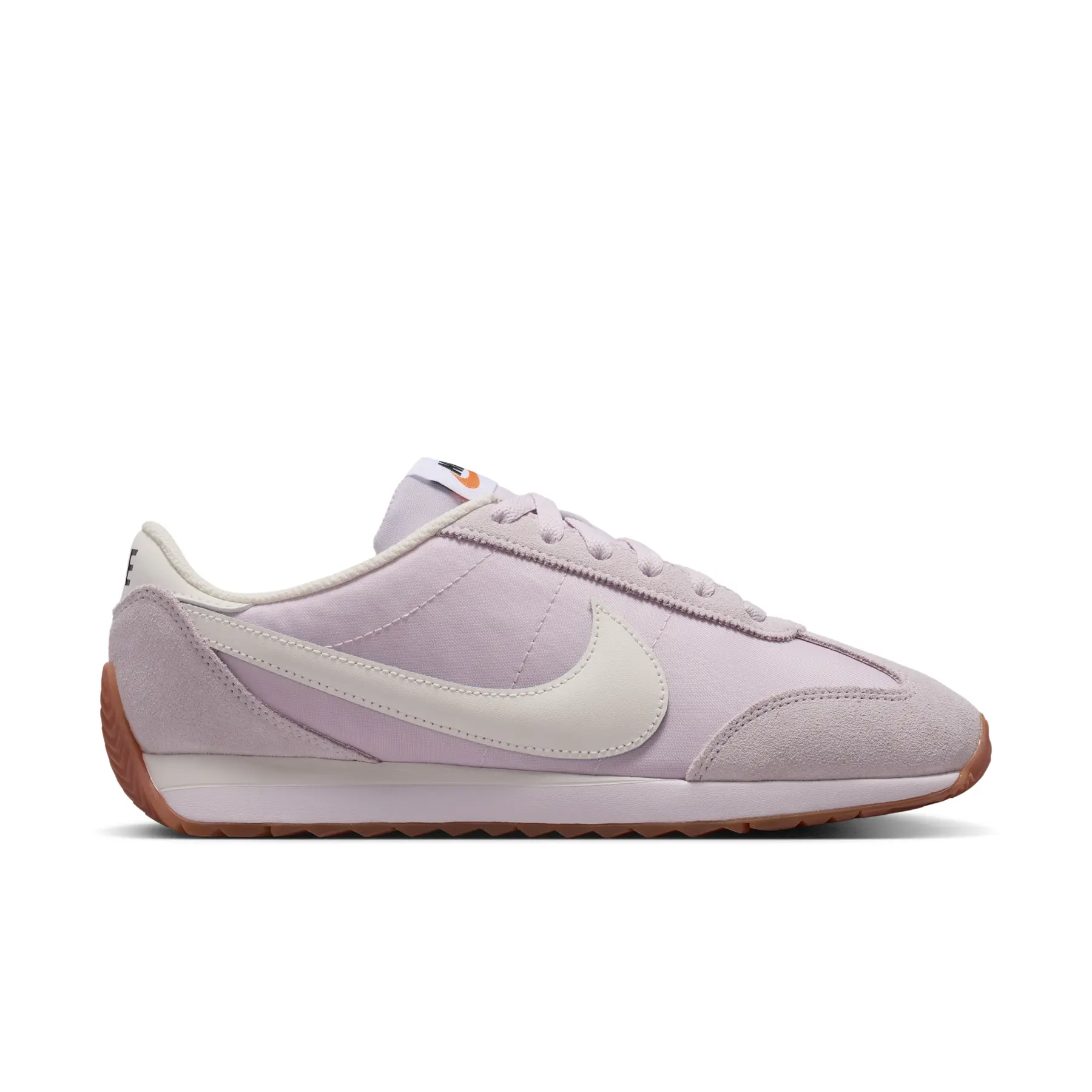 Baskets femme Nike Pacific prix pas cher