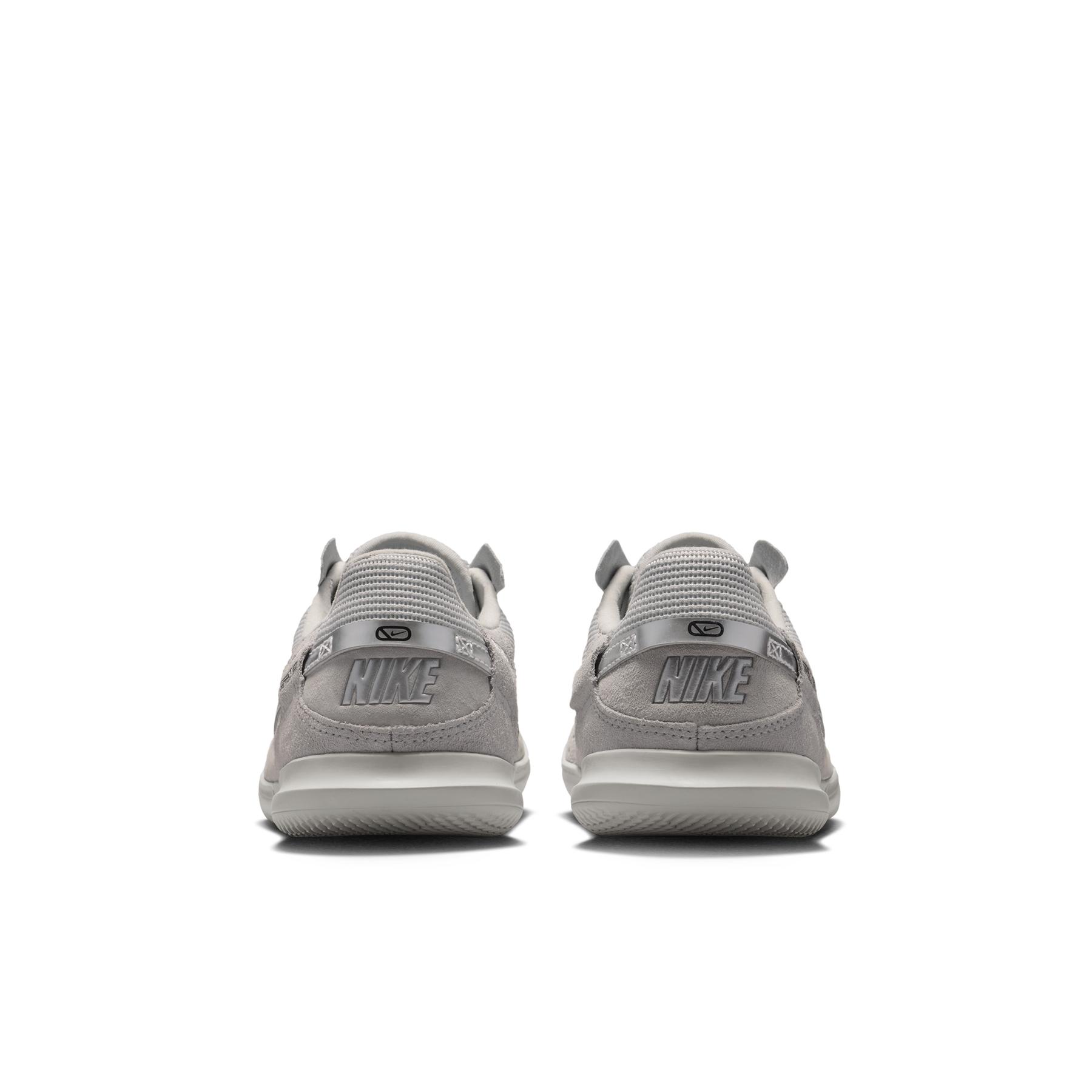 product/n/i/nike-hm8757-001-lt-smoke-grey-metallic-silver-6.jpg