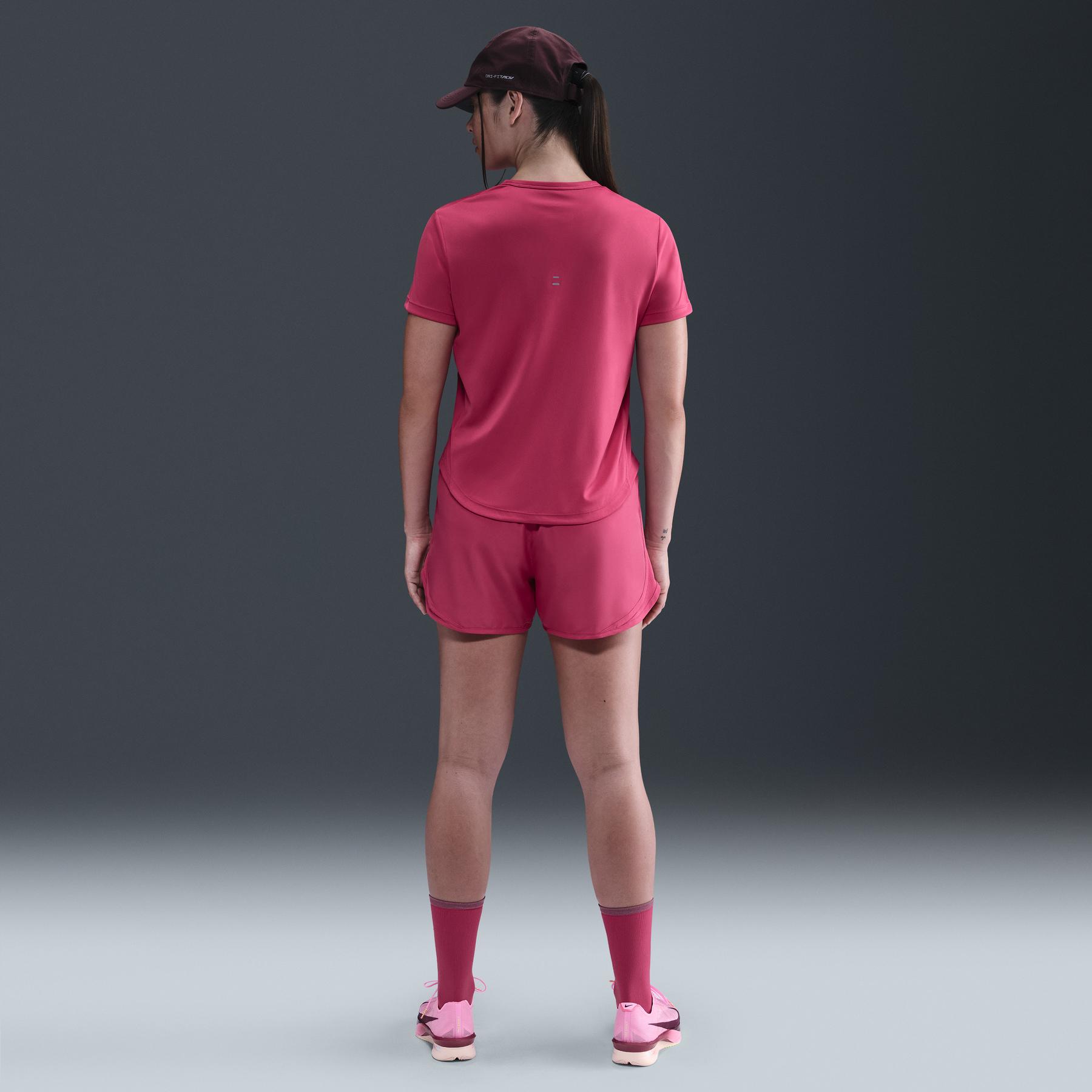 product/n/i/nike-hq0648-666-rush-pink-reflective-silv-6.jpg