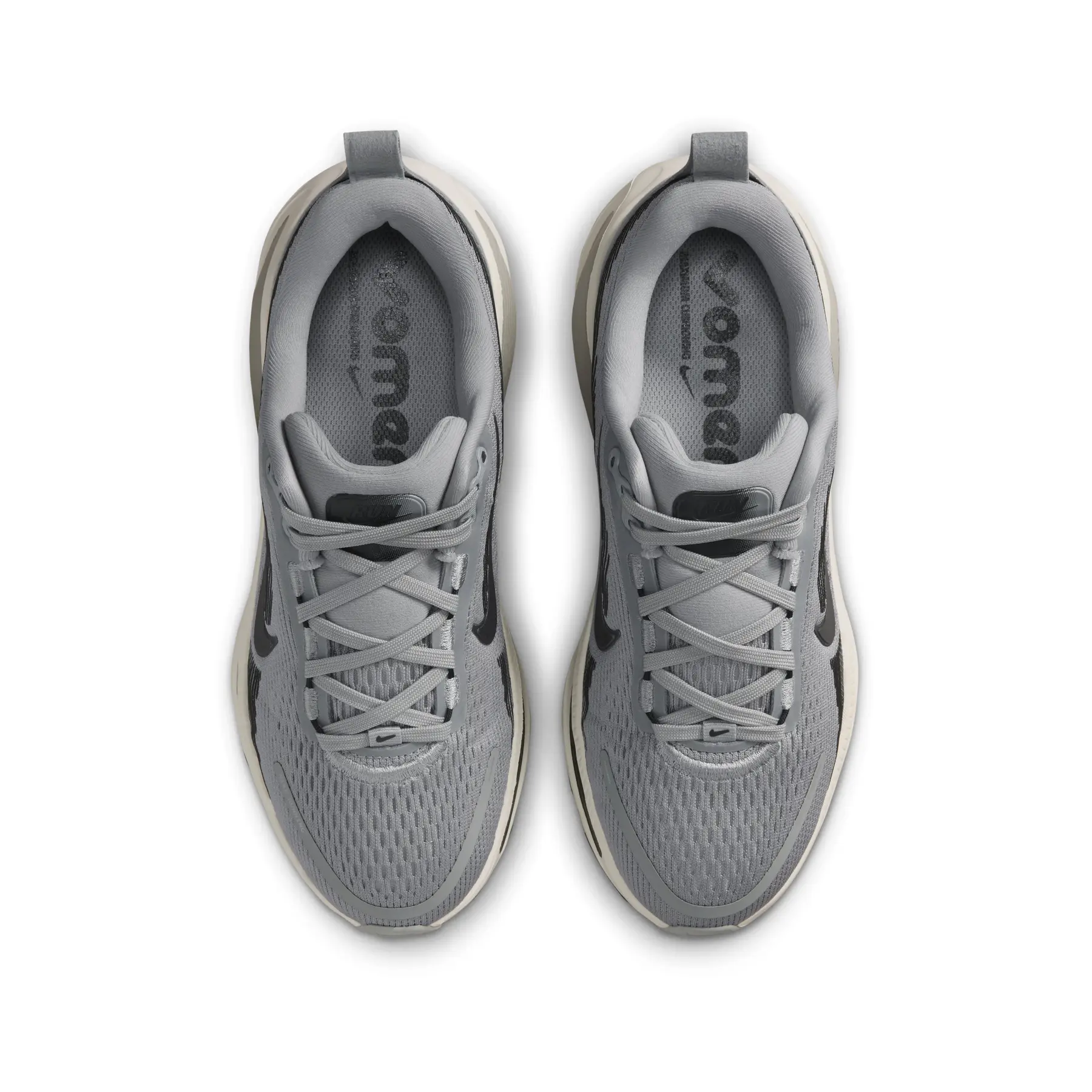 28cmワイド ナイキ FI バミューダ ライトグレー ブラック Children's running shoes Nike Vomero 18 | Foot-Store