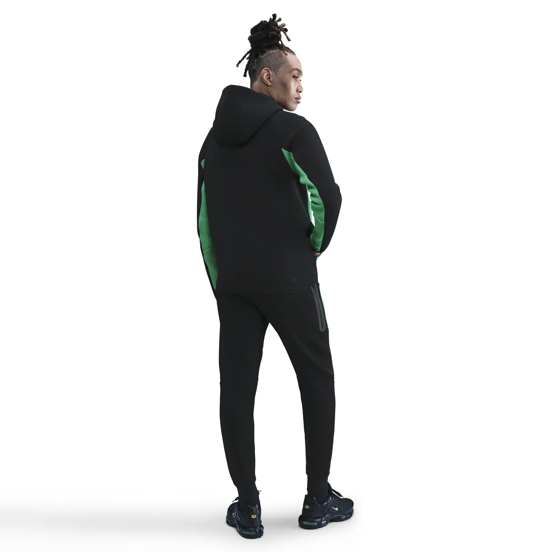 nike-hv0949-013-black-stadium-