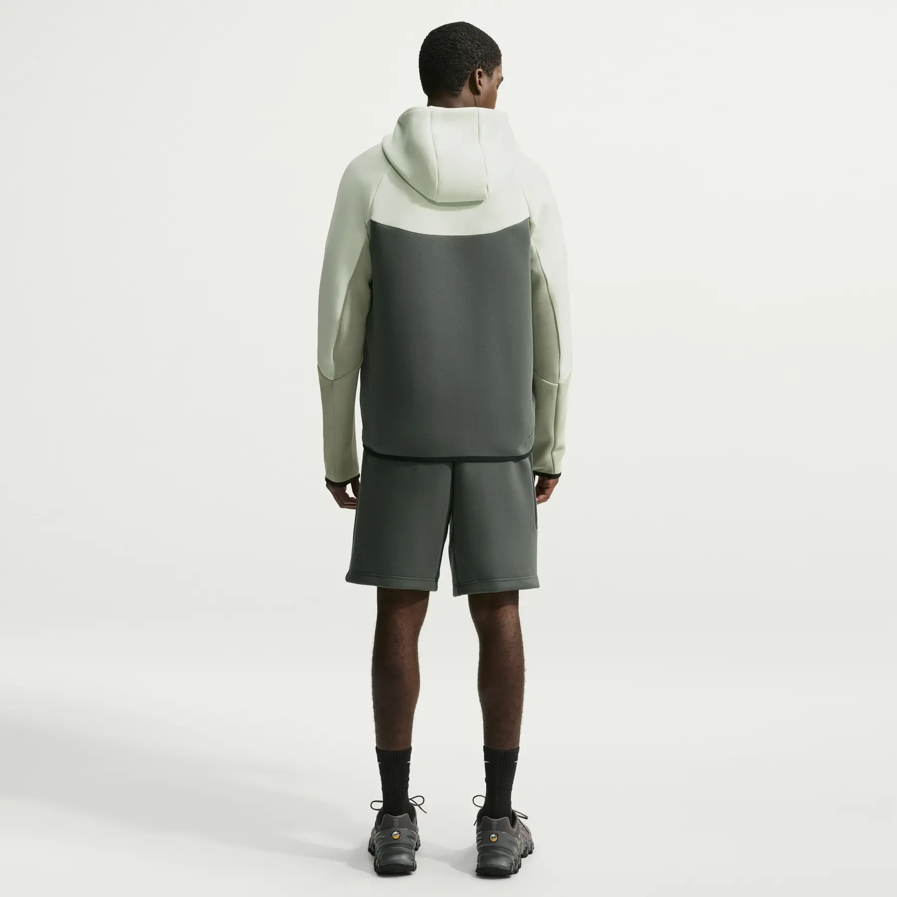 Zip-up hooded jacket Nike Tech | Foot-Store