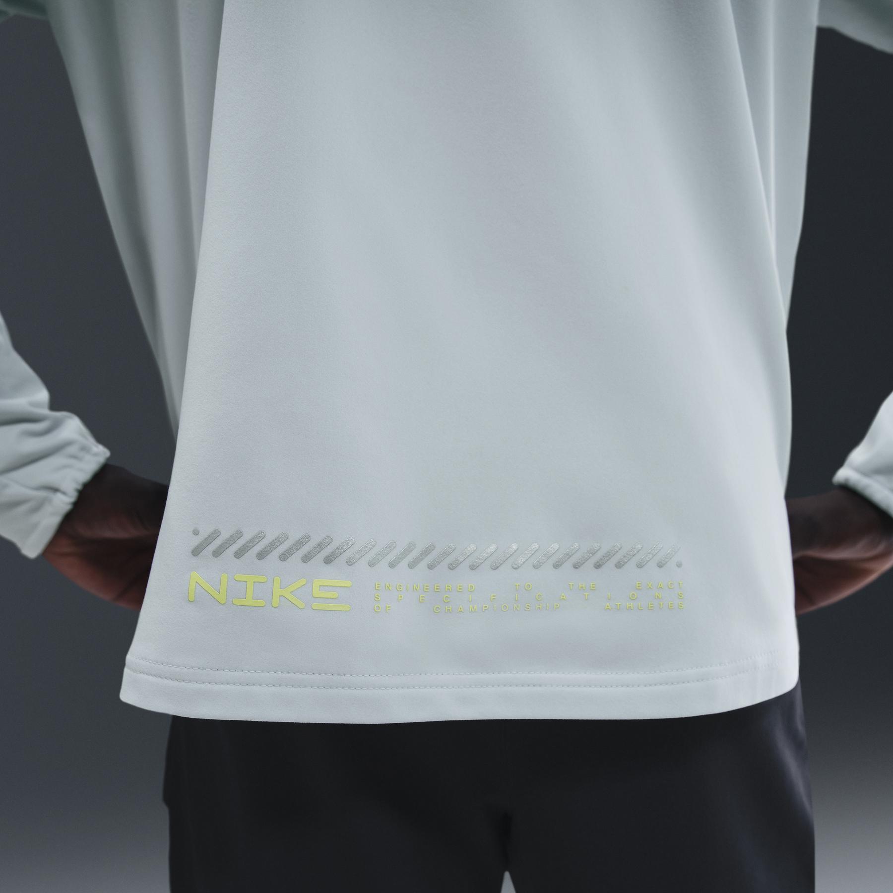 product/n/i/nike-hv2669-043-pure-platinum-reflective-silv-6.jpg