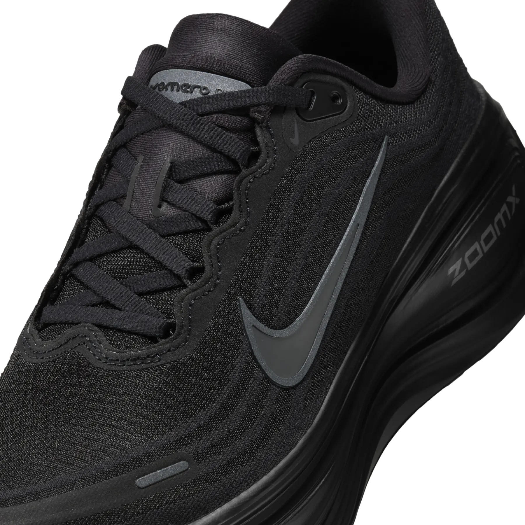02yvm　黒　38サイズ Women's running shoes Nike Vomero Plus | Foot-Store