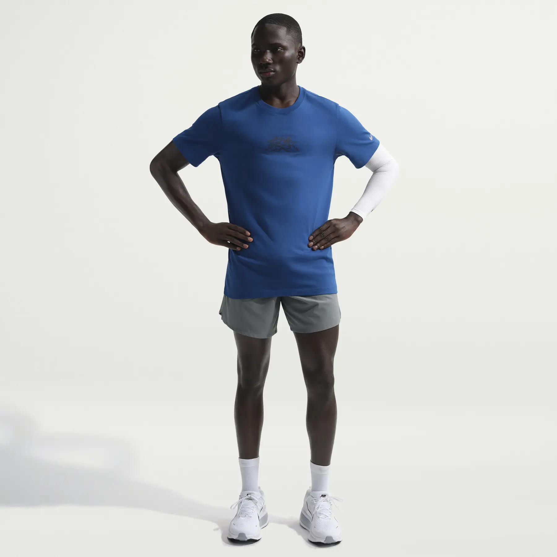 Nike Men's Gris Shorts With Integrated Undershorts Stride Dri-Fit