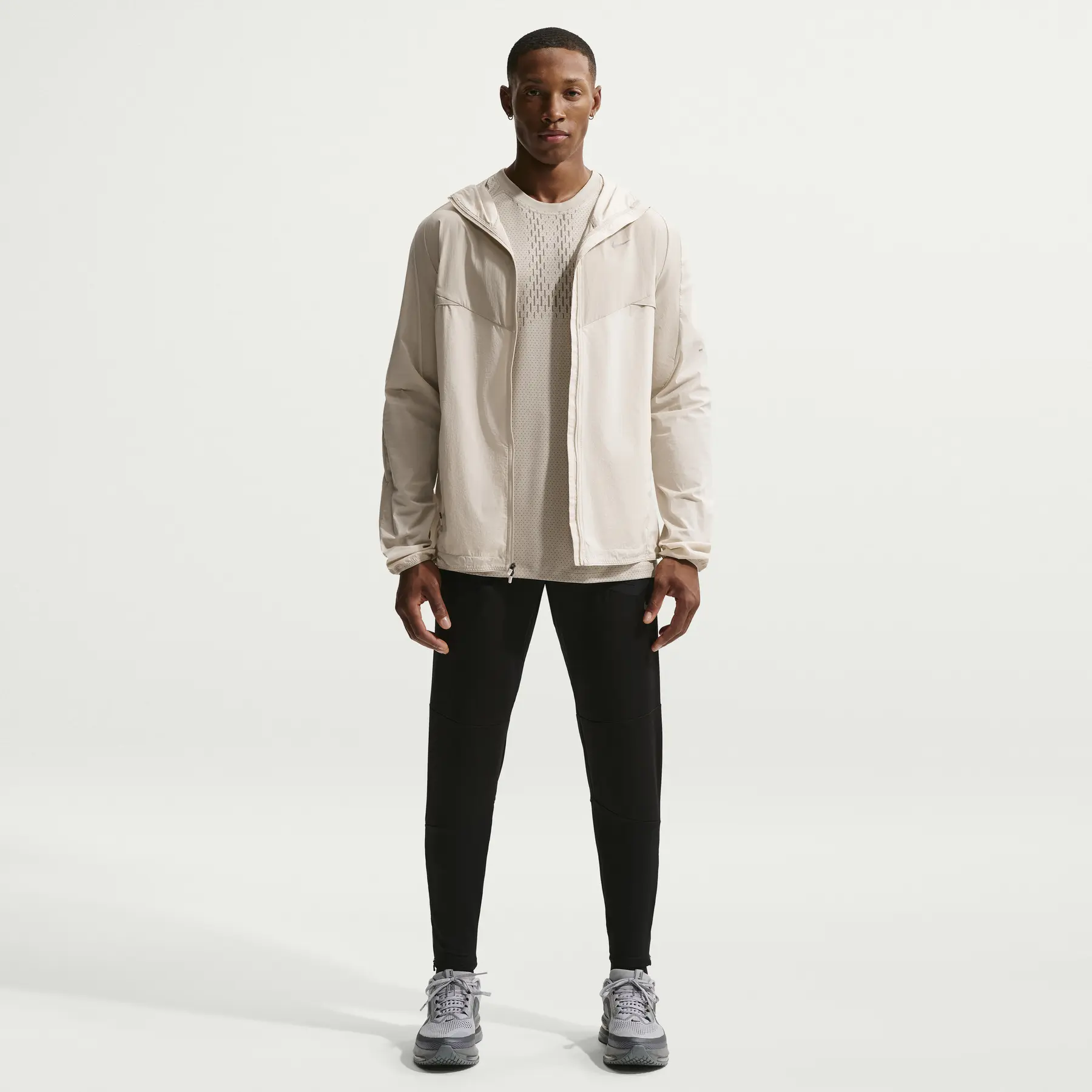 Nike Men's Blanc Windbreaker Stride