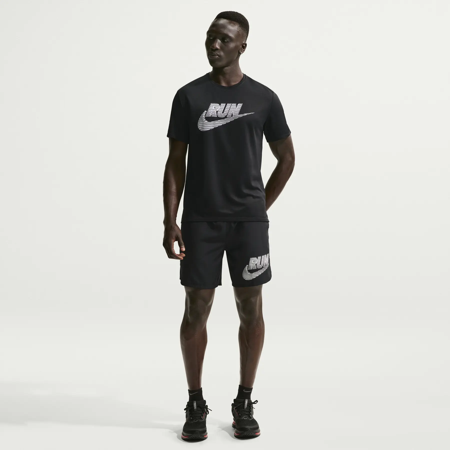 Nike Noir Maglia Miler
