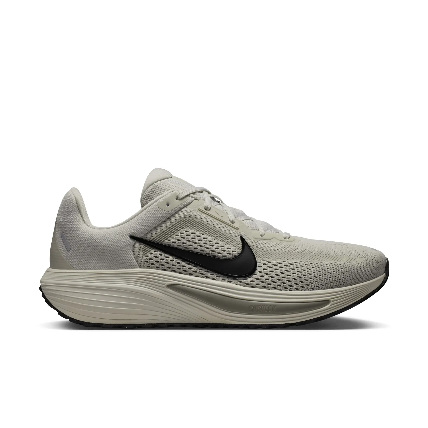 Running shoes Nike Quest 7