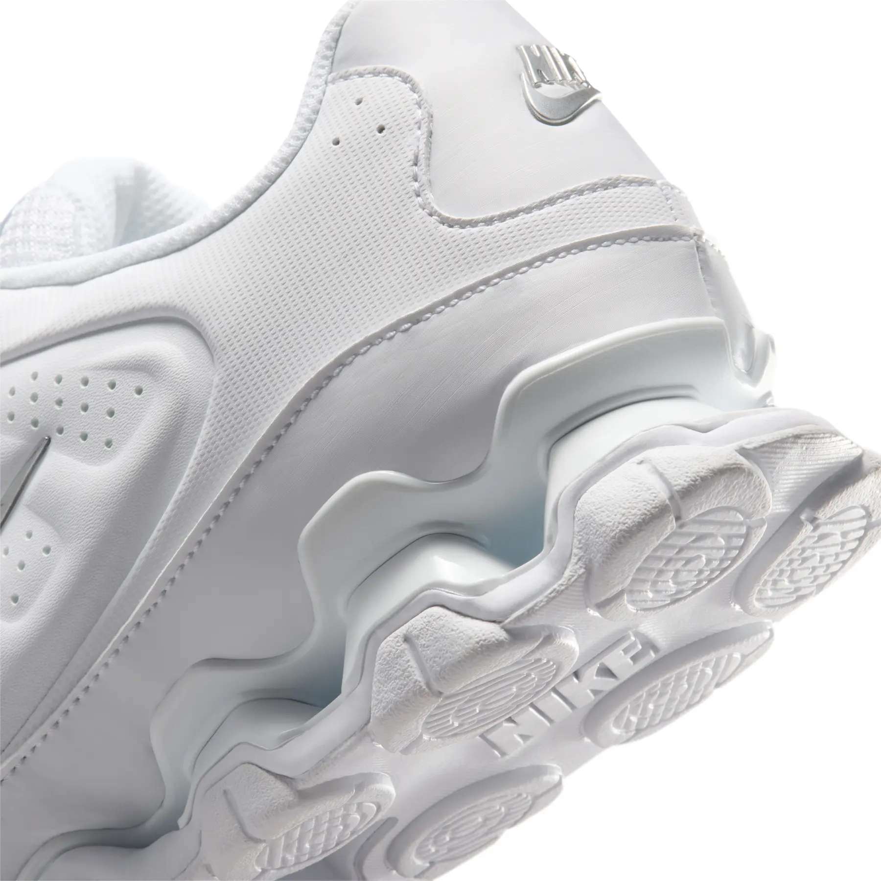 Women's Sneakers Nike Reax 8 LTR | Foot-Store