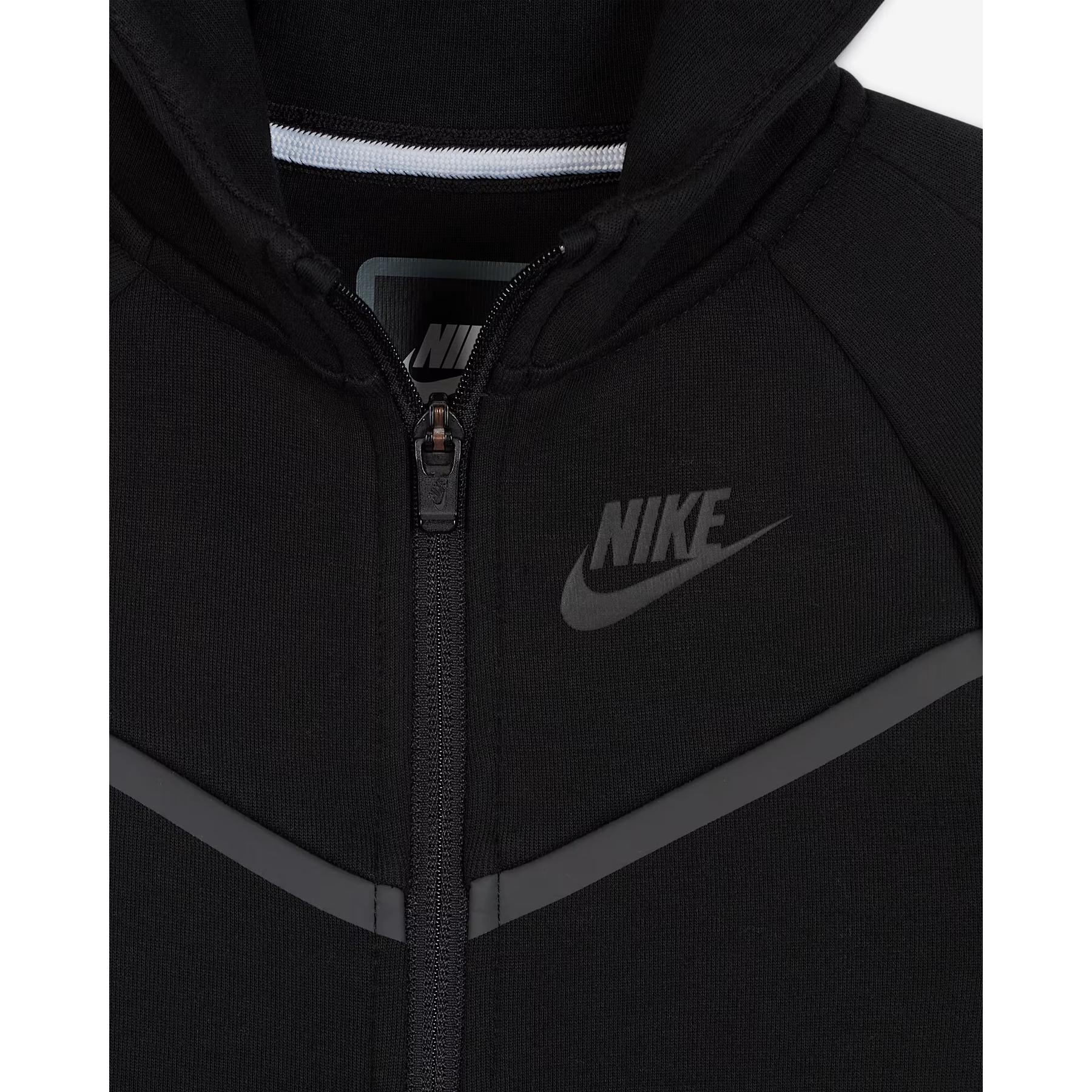product/n/i/nike_66m880-023_black_3.jpg