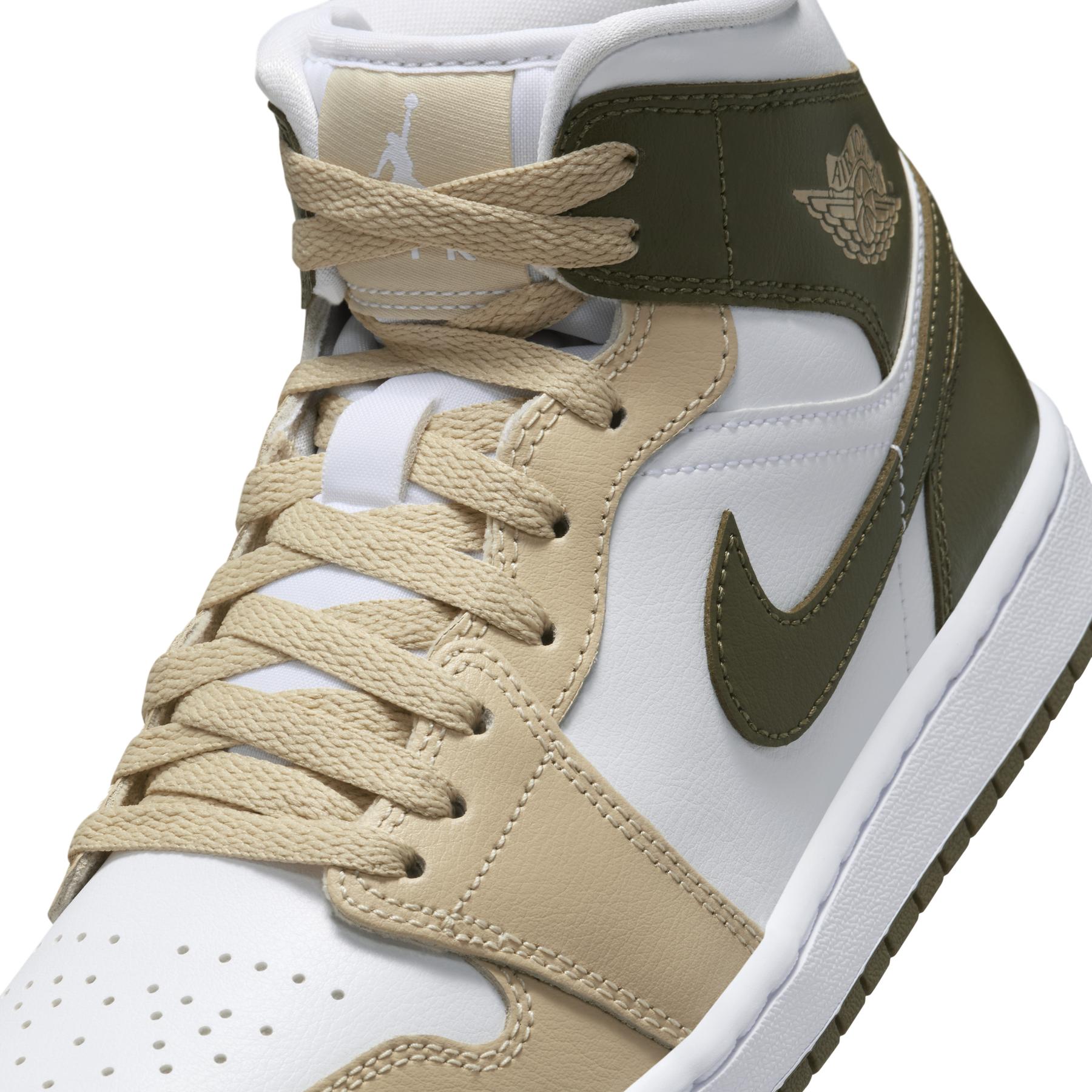 product/n/i/nike_bq6472-120_white-medium-olive-rattan_3.jpg