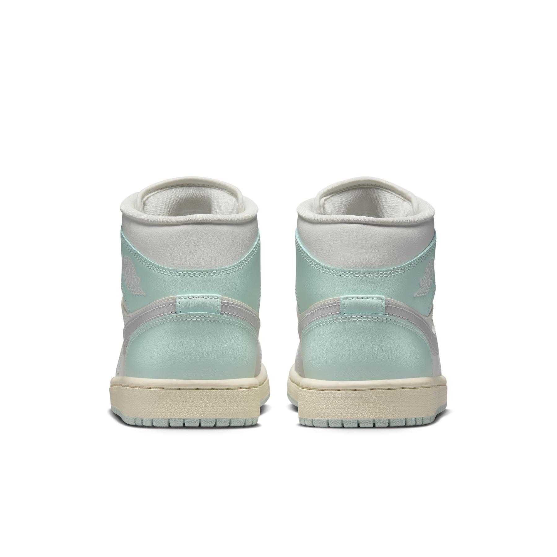 product/n/i/nike_bq6472-134_sail-neutral-grey-igloo-coconut-milk_7.jpg
