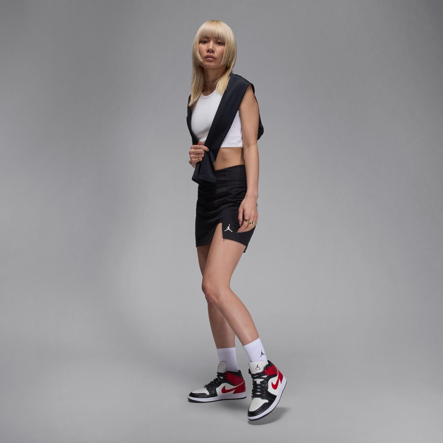 product/n/i/nike_bq6472-160-001.jpg
