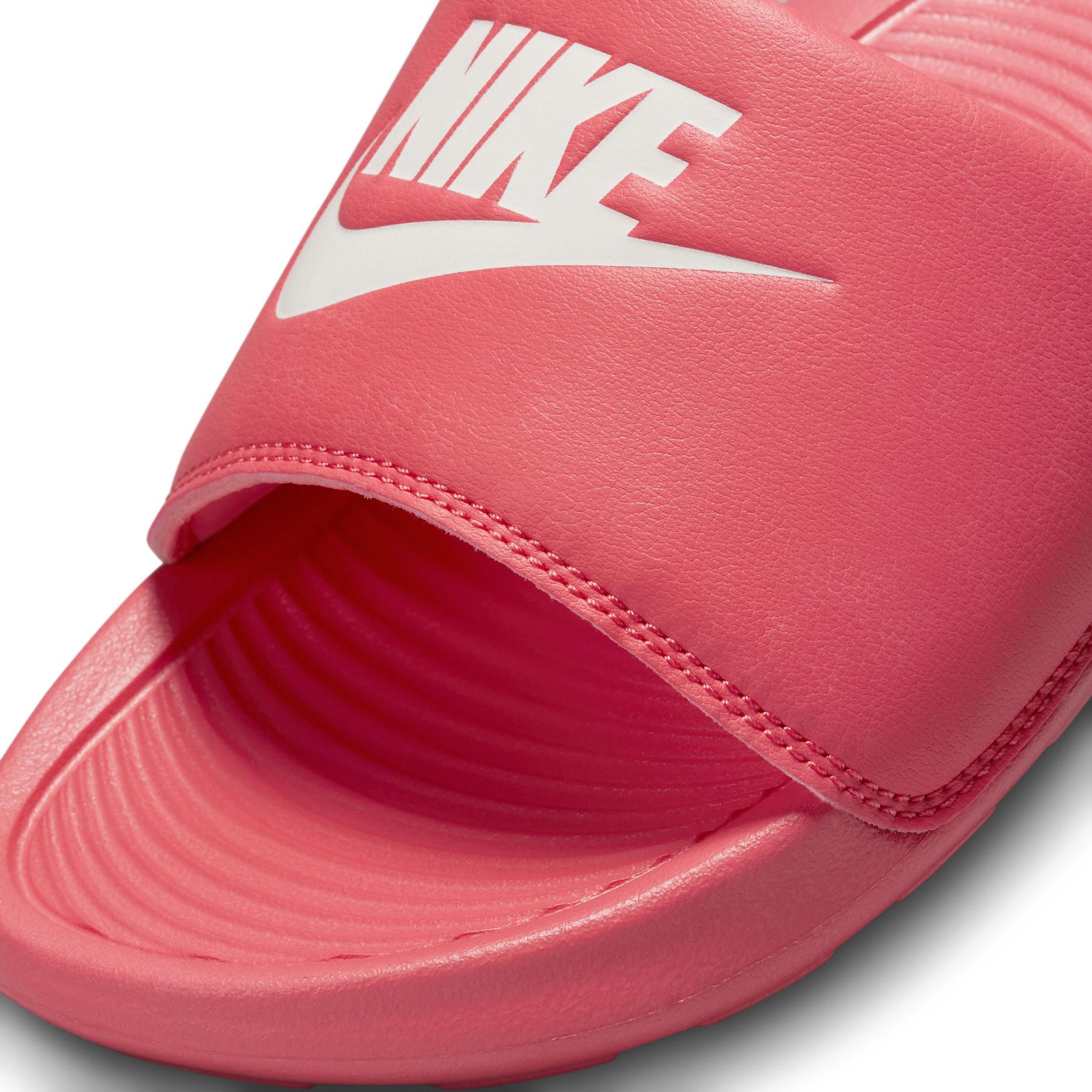 product/n/i/nike_cn9677-802_h_prem.jpg