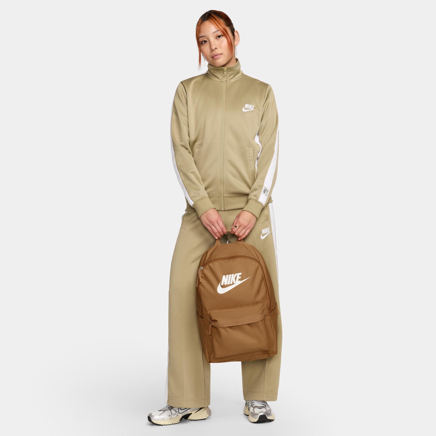 product/n/i/nike_dc4244-224-phsym002_082824.jpg