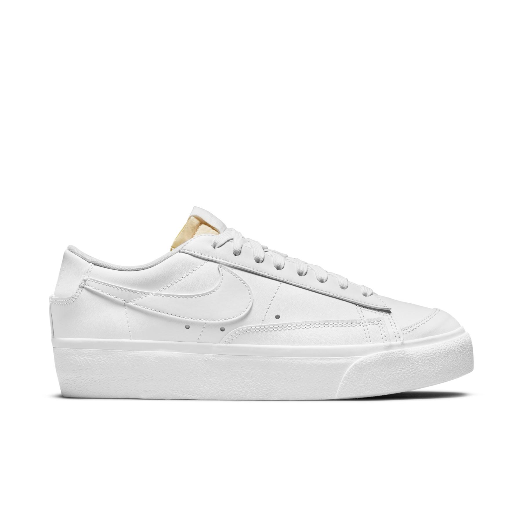 0195237087396 - Niedrige Sneakers für Frauen Blazer Platform