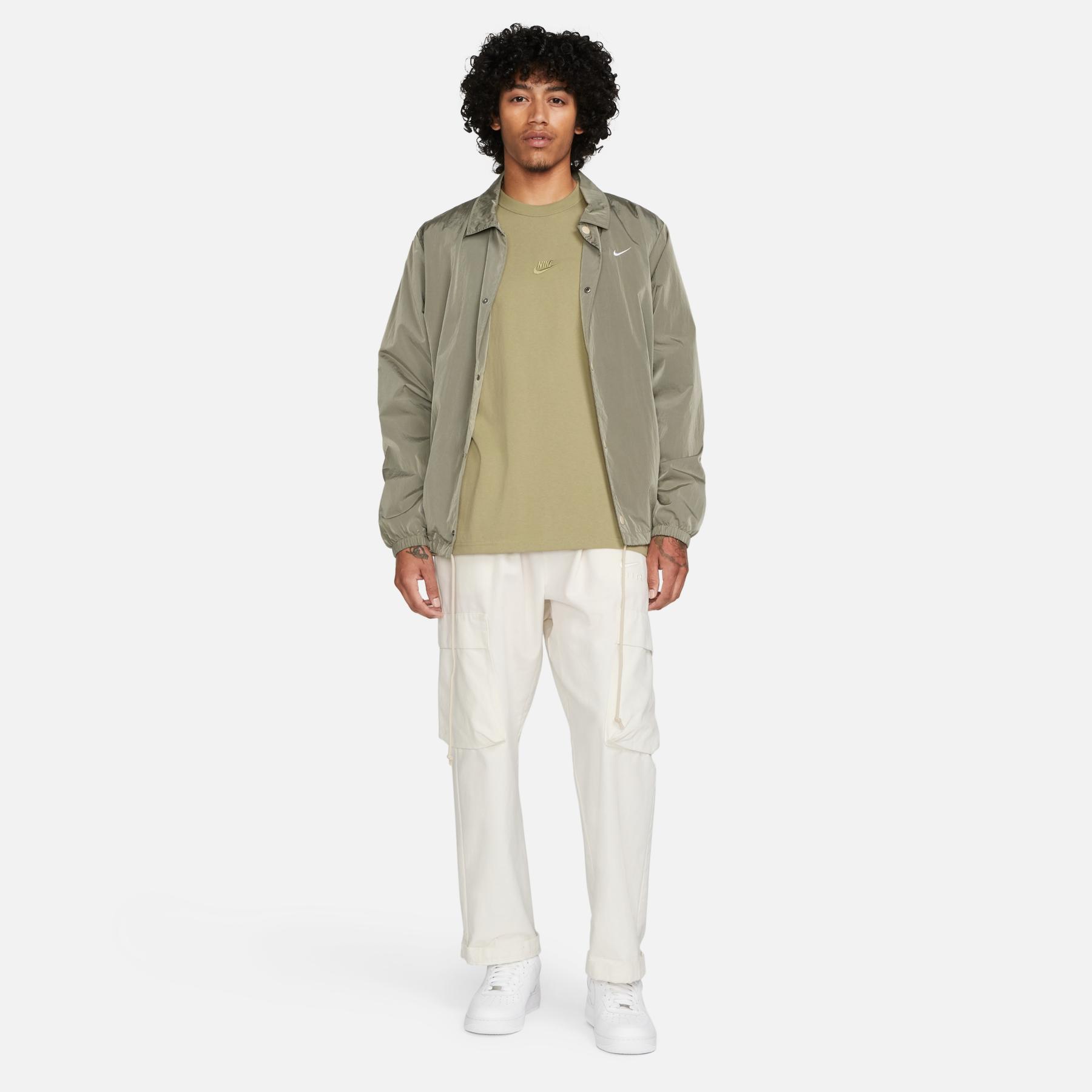 0196606946030 - T-Shirt Premium Essentials Sust