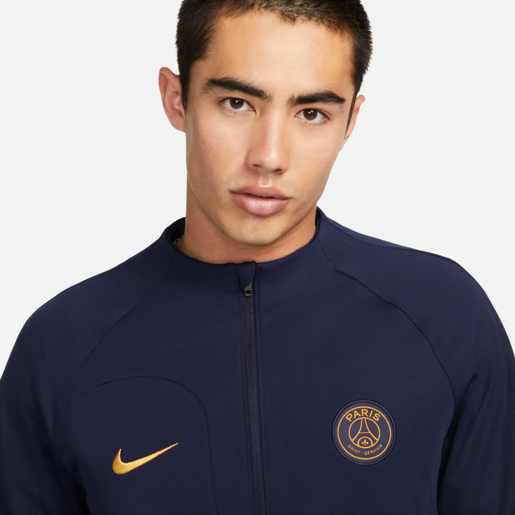 nike_dv5052-498-phsym001-ss25.webp