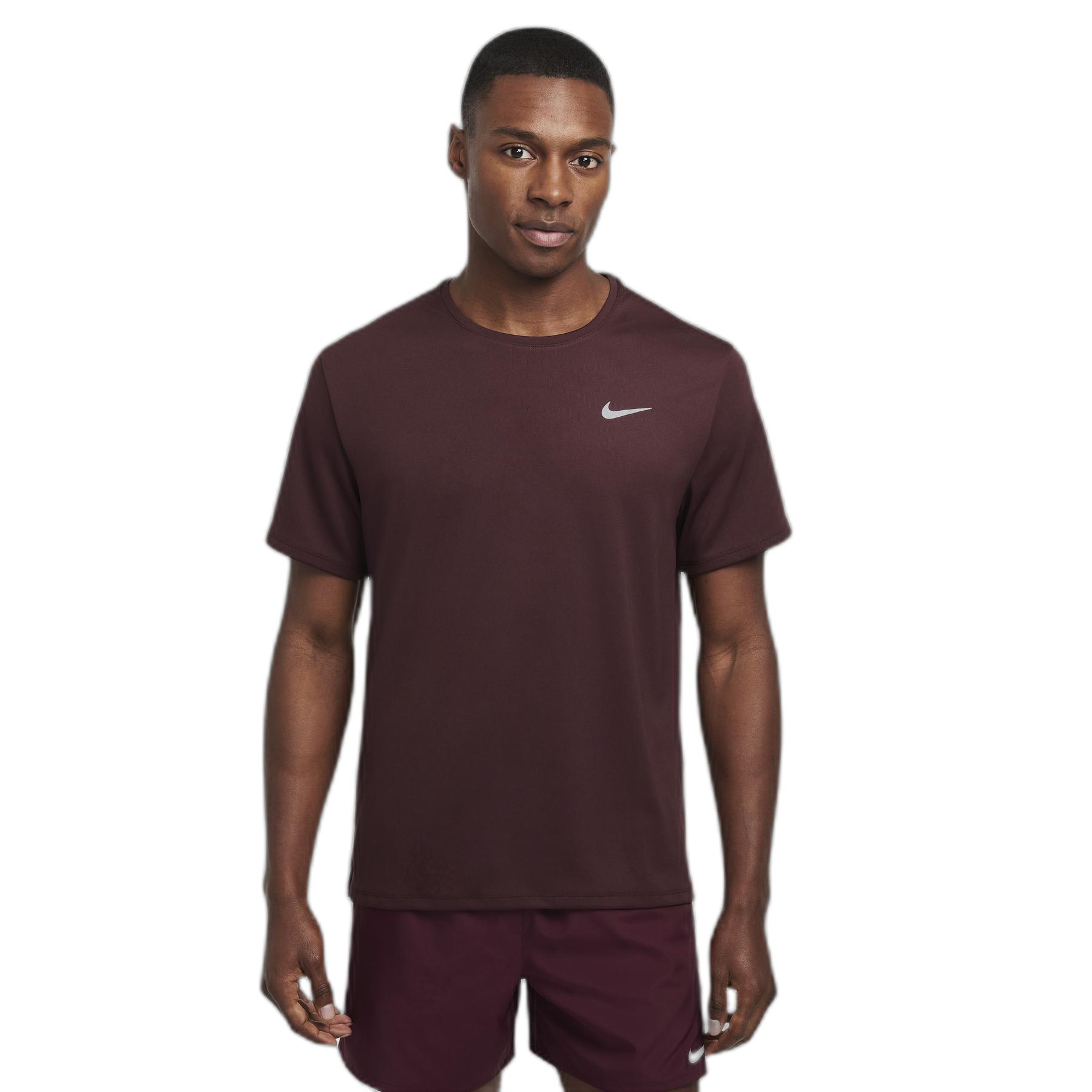 product/n/i/nike_dv9315-652_burgundy-crush-reflective-silv_1.jpg