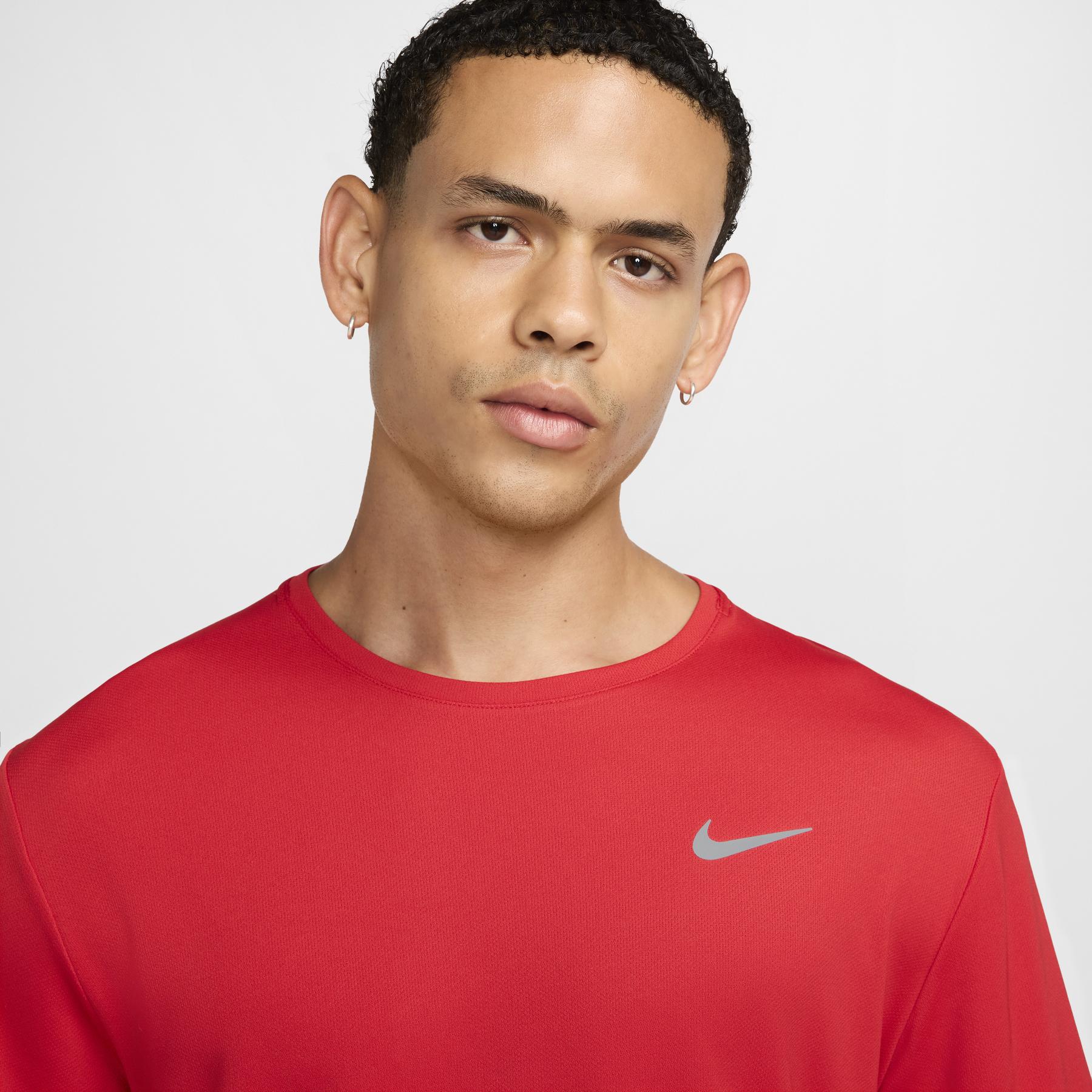 product/n/i/nike_dv9315-657_university-red-reflective-silv_3.jpg