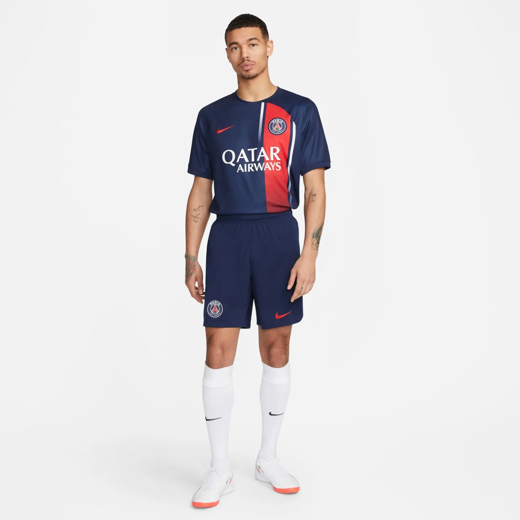 Home shorts PSG 2023/24 | Foot-Store