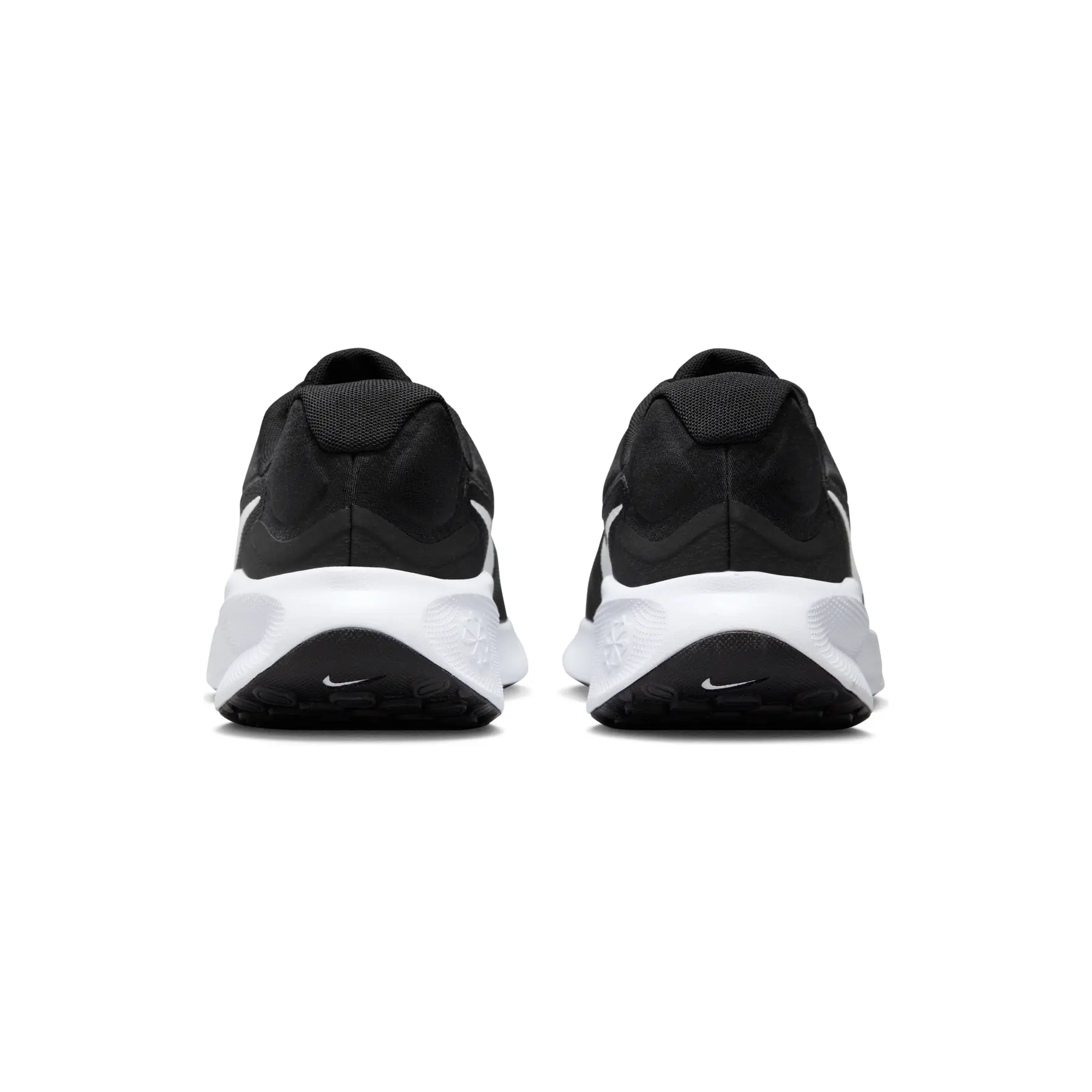 Nike Revolution 7 Men Running Shoes Black White FB2207 001 Size 11 Gym Outdoor Cut in half: Nike Revolution 7 Review | RunRepeat main image 4