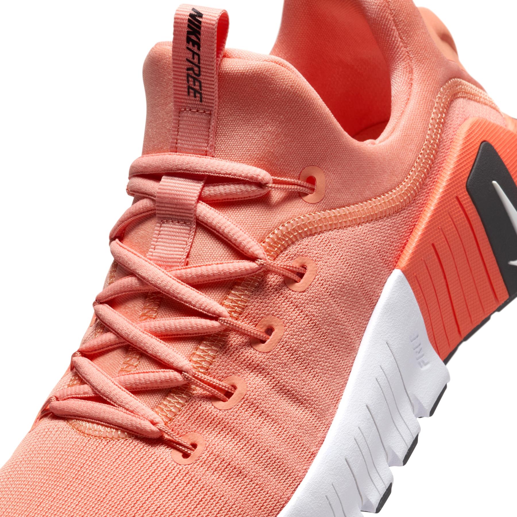 (取寄) ナイキ レディース フリー メトコン 6 Nike women Free Metcon 6 Apricot Agate/White/Turf Orange/Black Women's cross training shoes Nike Free Metcon 6 | Foot-Store