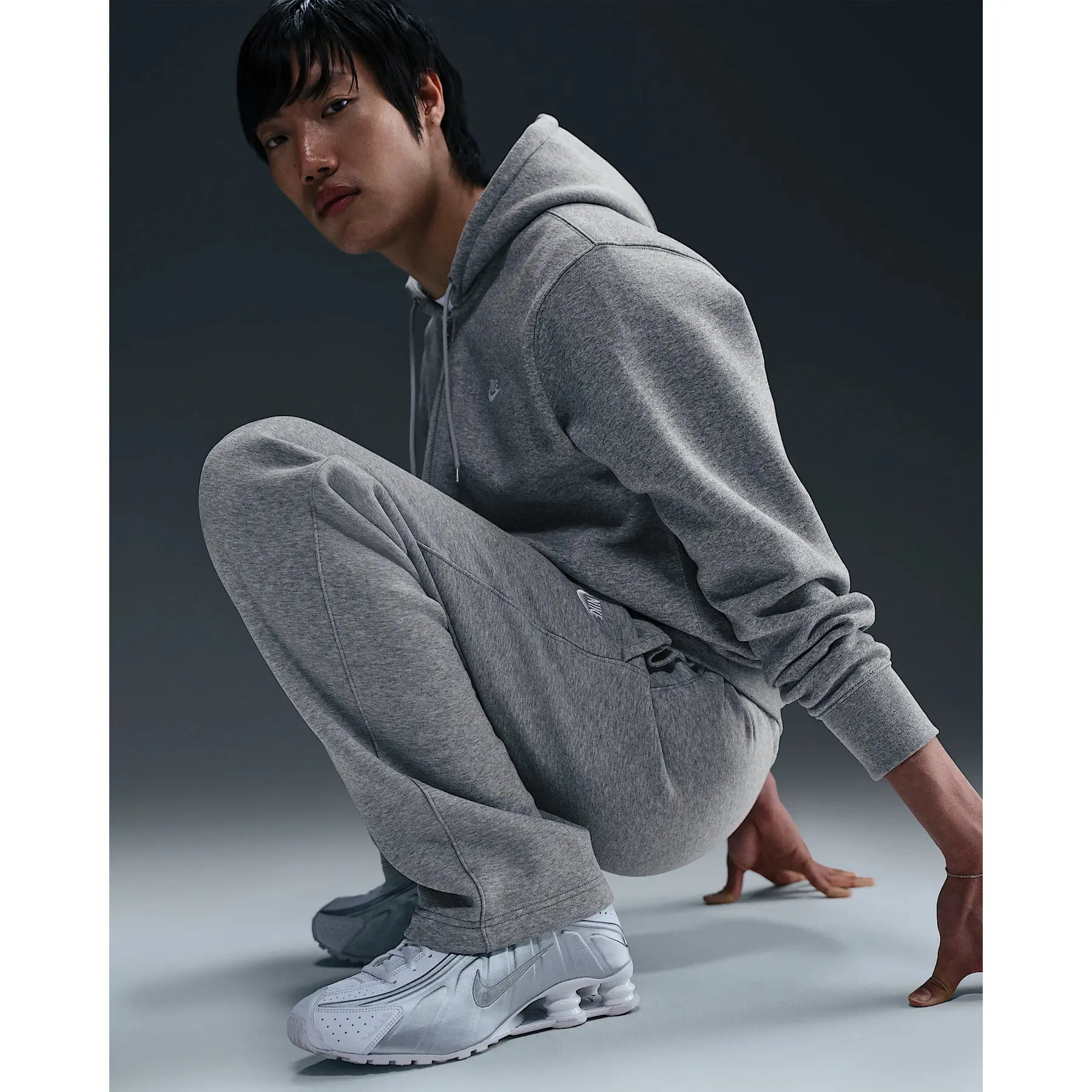 Brushed fleece jogging trousers with hem Nike Club | Foot-Store
