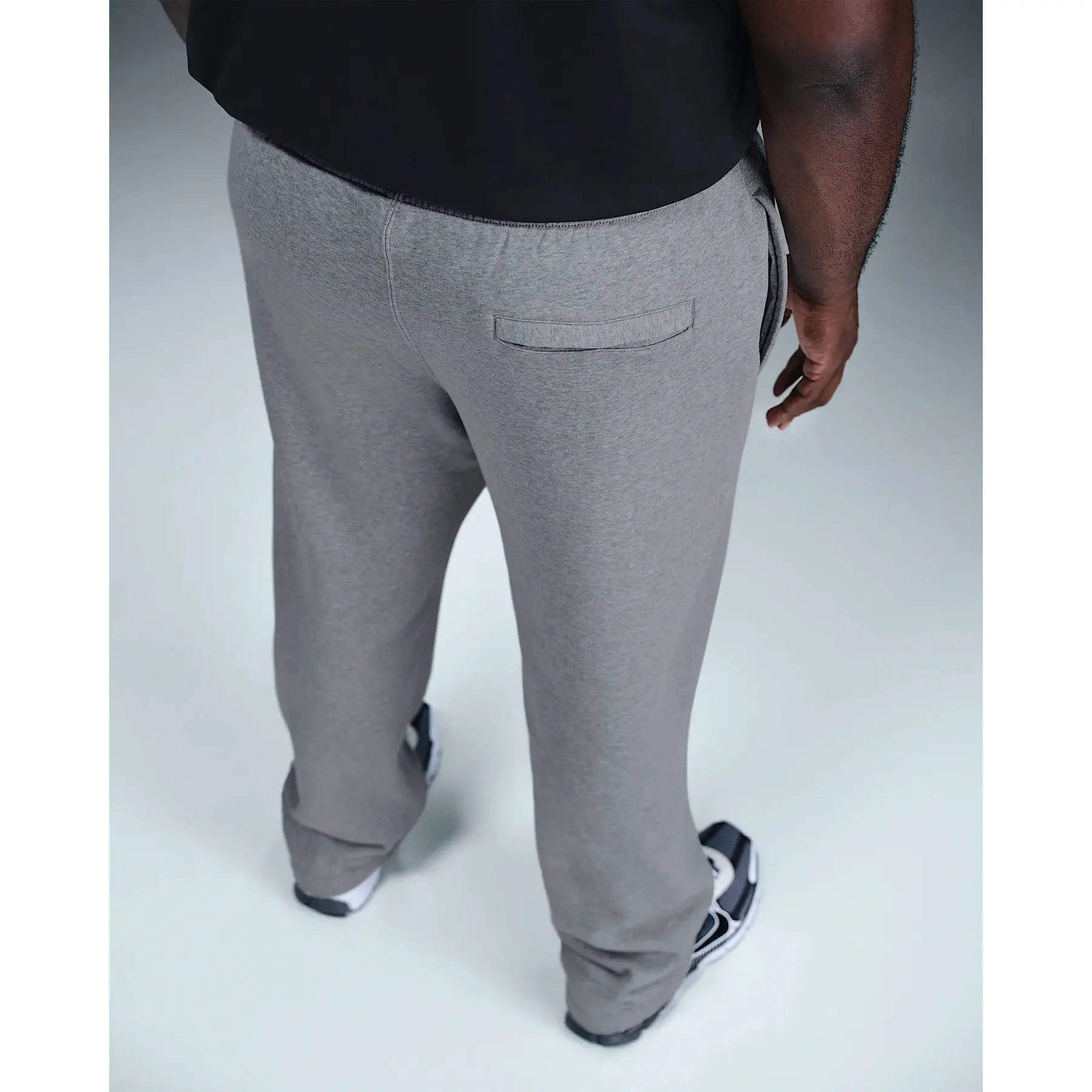 Brushed fleece jogging trousers with hem Nike Club | Foot-Store