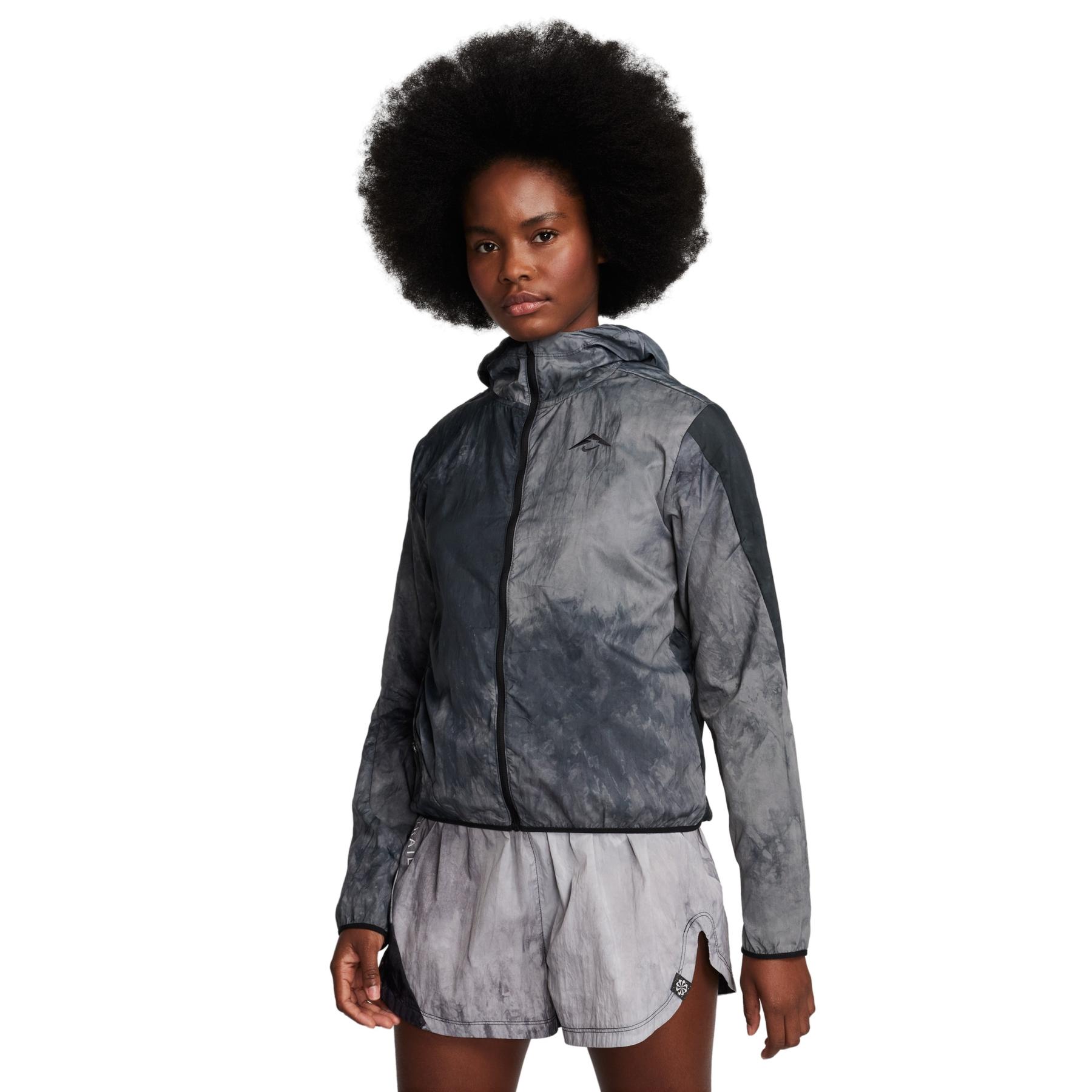 Veste+impermeable+à+capuche+femme+Nike+Repel+Trail